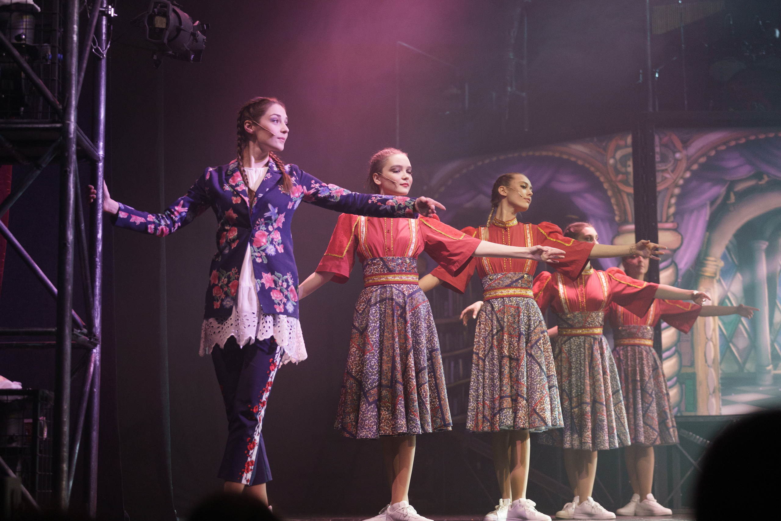 МОГТЮЗ: Иван Царевич и Серый Волк. Сайт фотографа Сергея Абрамова