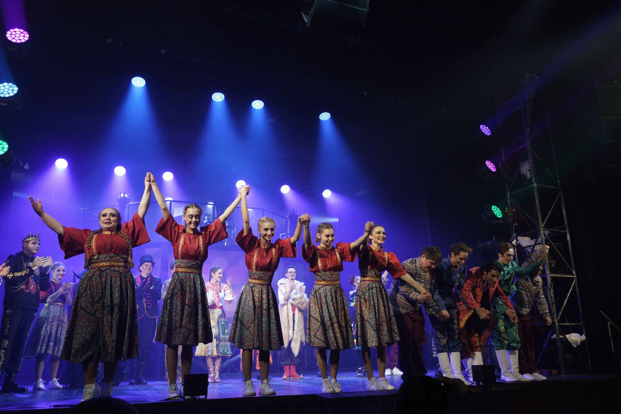 МОГТЮЗ: Иван Царевич и Серый Волк. Сайт фотографа Сергея Абрамова