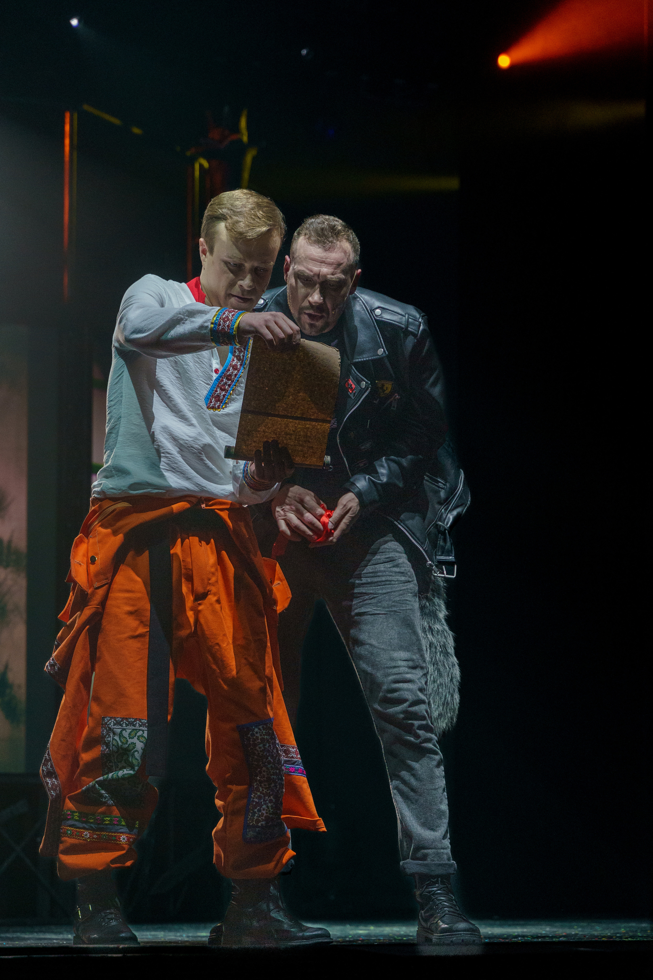 МОГТЮЗ: Иван Царевич и Серый Волк. Сайт фотографа Сергея Абрамова