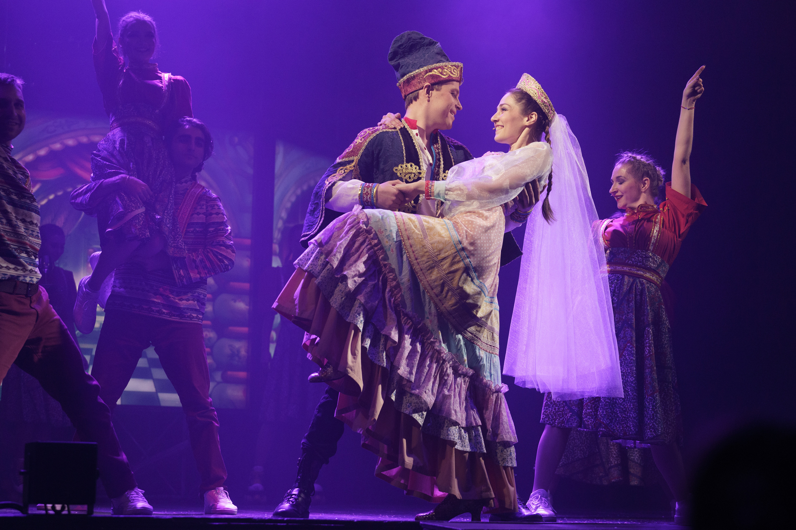 МОГТЮЗ: Иван Царевич и Серый Волк. Сайт фотографа Сергея Абрамова