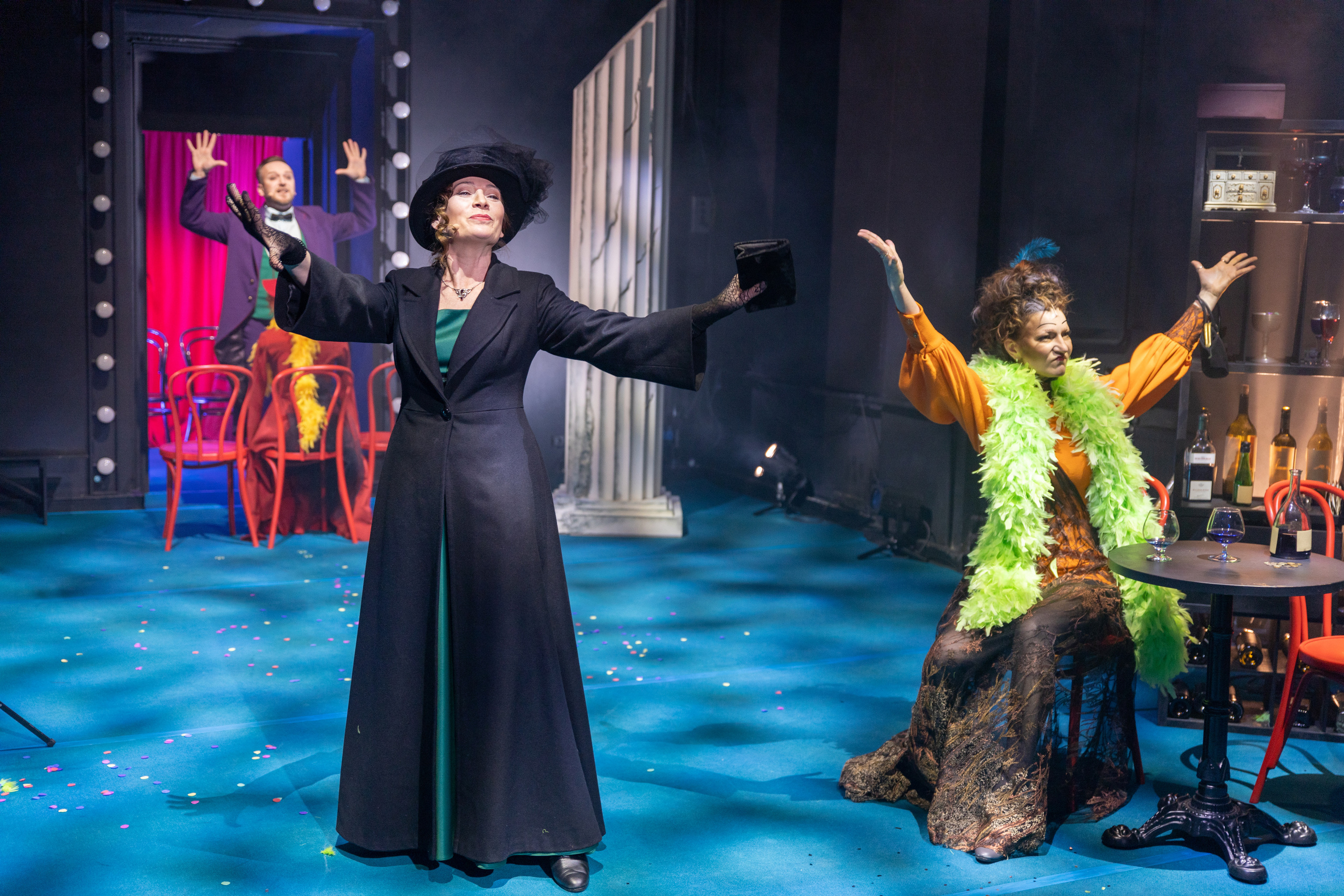 Театр Камбуровой: 24 часа из жизни женщины. Сайт фотографа Сергея Абрамова