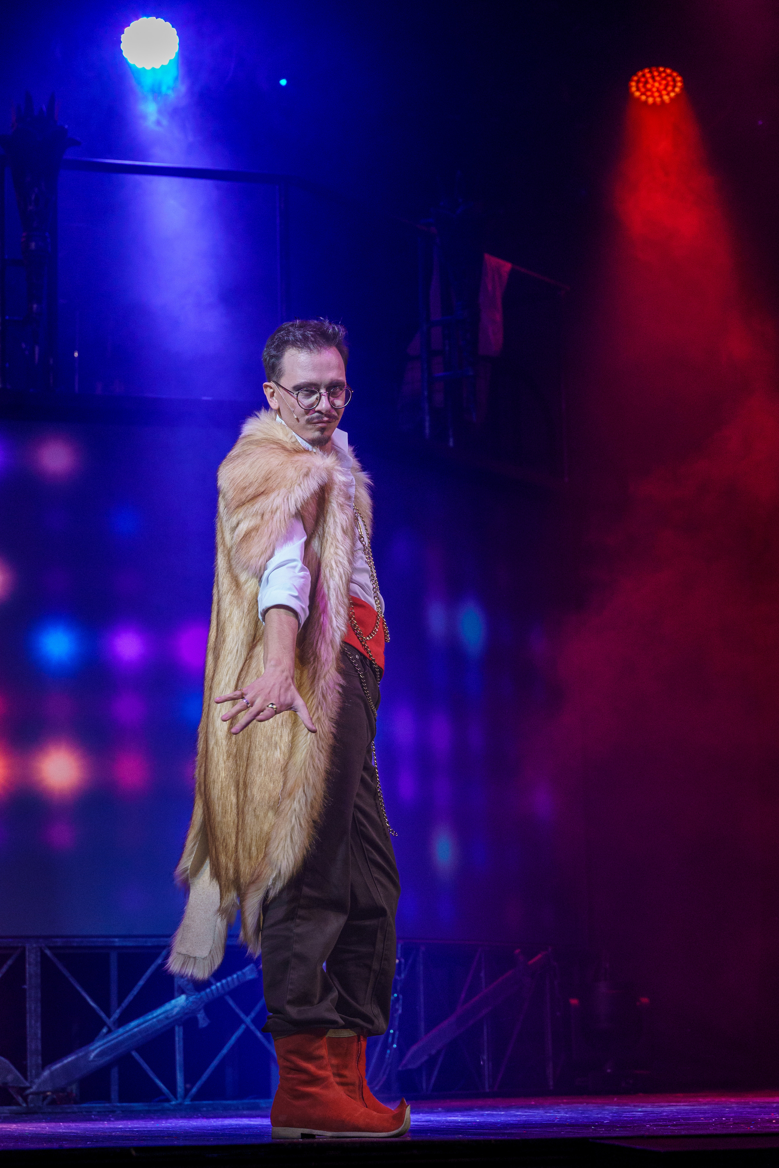 МОГТЮЗ: Иван Царевич и Серый Волк. Сайт фотографа Сергея Абрамова