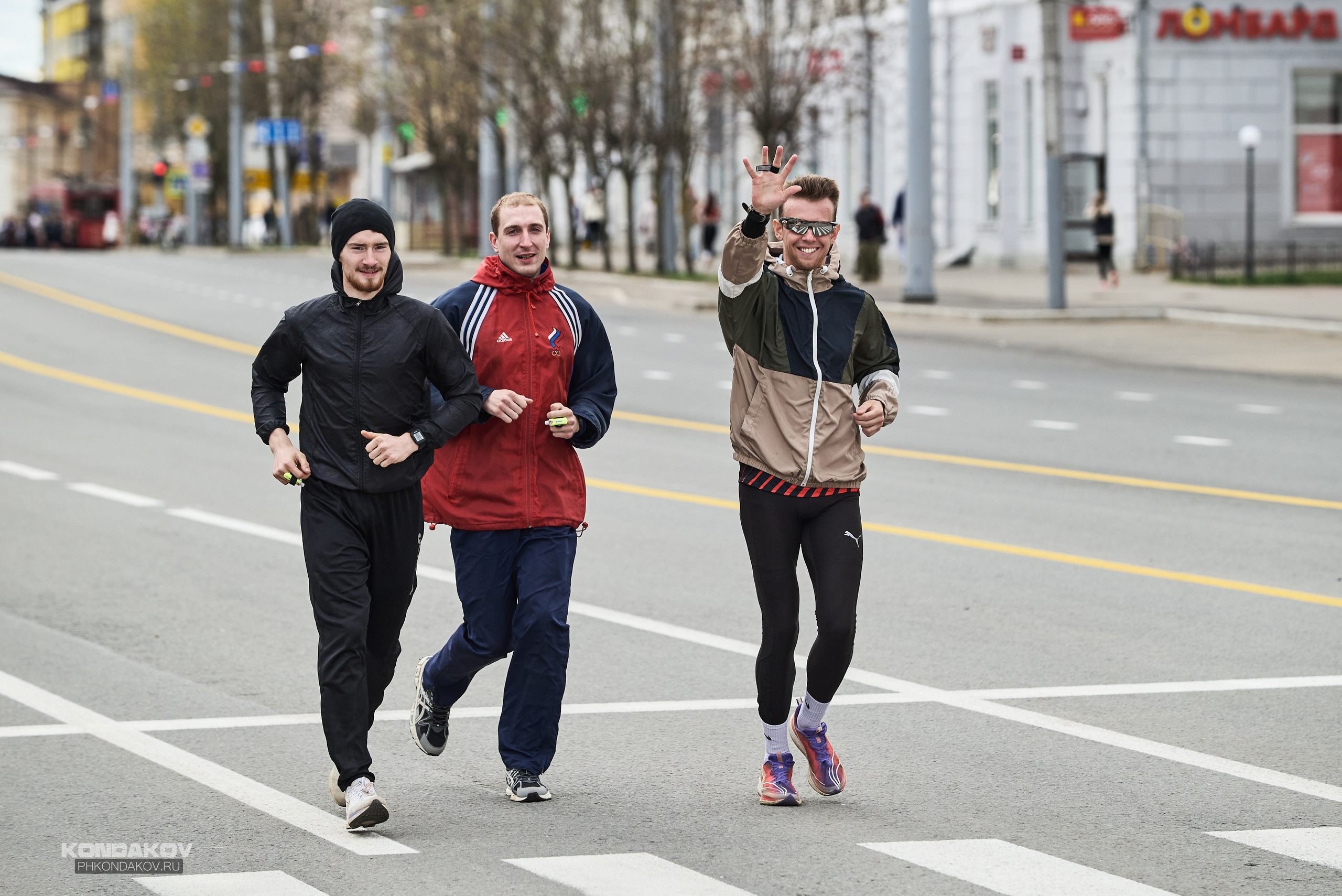 Первомайская эстафета в Иваново 2024 год. Фотограф в Иваново: Каталожная съемка одежды и постельного белья, Wildberries