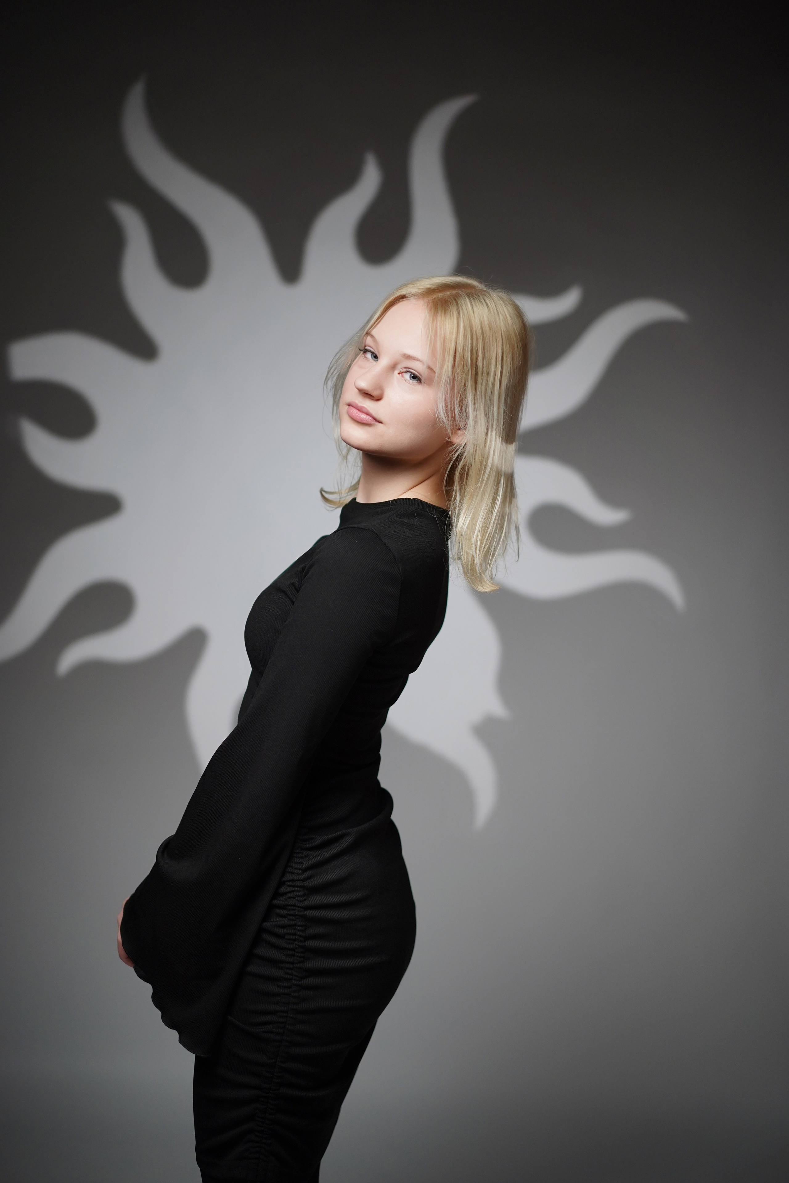 Стиль портрета в студии. GOTRA — выпускные альбомы в Тюмени