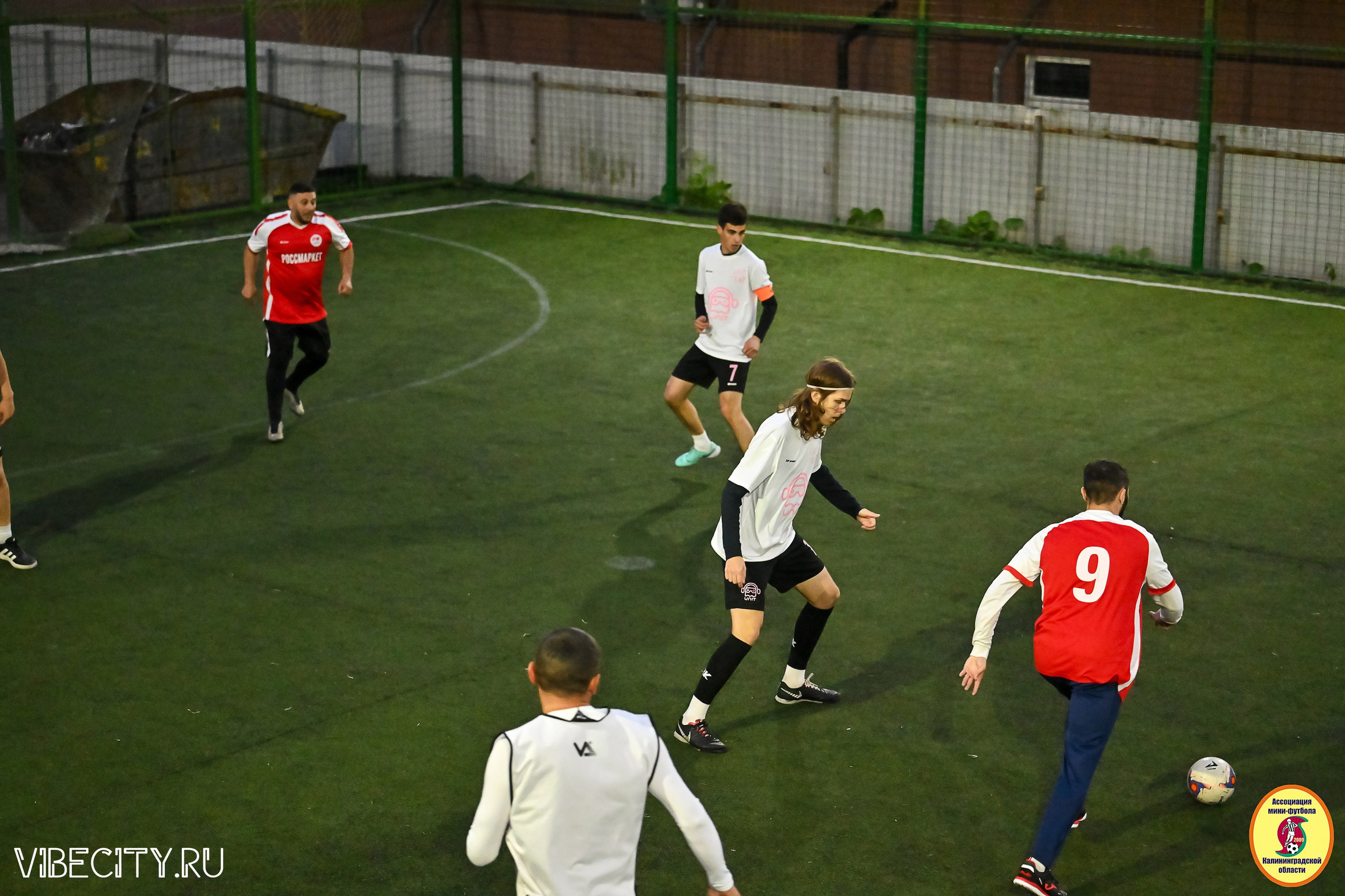 ИГРЫ МИНИ-ФУТБОЛЬНОЙ И КОРПОРАТИВНОЙ ЛИГИ. VIBECITY.RU Вайб Сити Ру Фоторепортажи Фотоотчеты Калининград