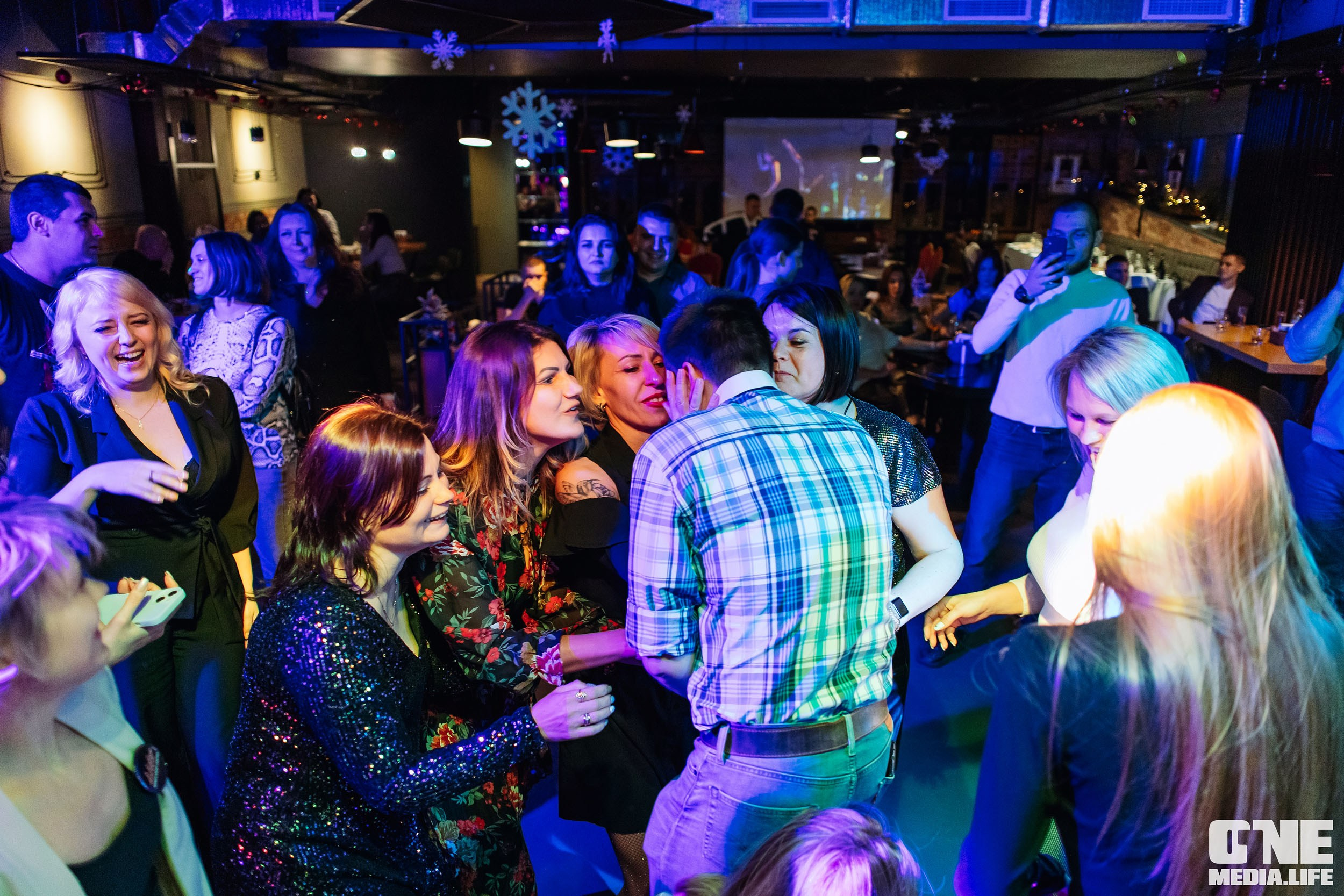 Фоторепортаж из бара Барре. One Media Life: фоторепортажи, фотоотчеты с мероприятий и заведений