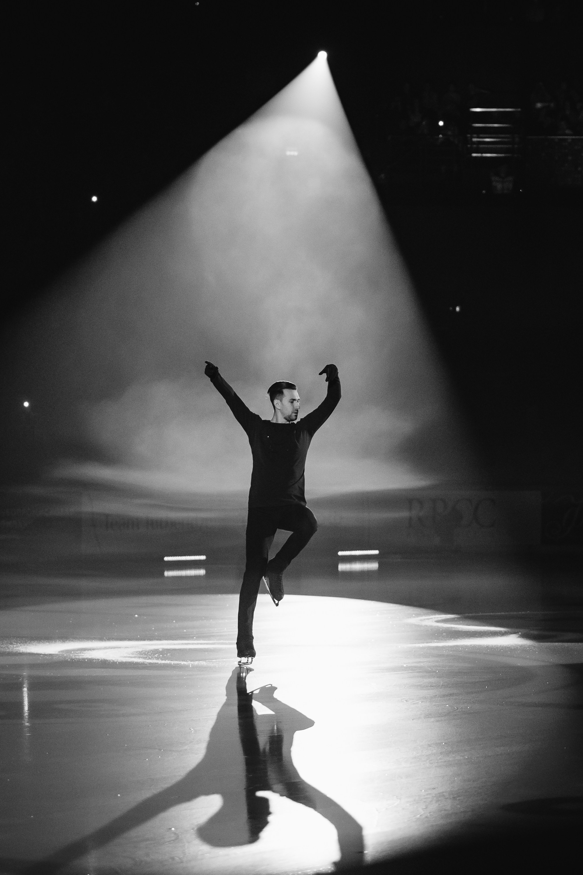 Шоу «Чемпионы на льду» в Новосибирске. Воробьева Ксения — Спортивный и танцевальный фотограф Новосибирск