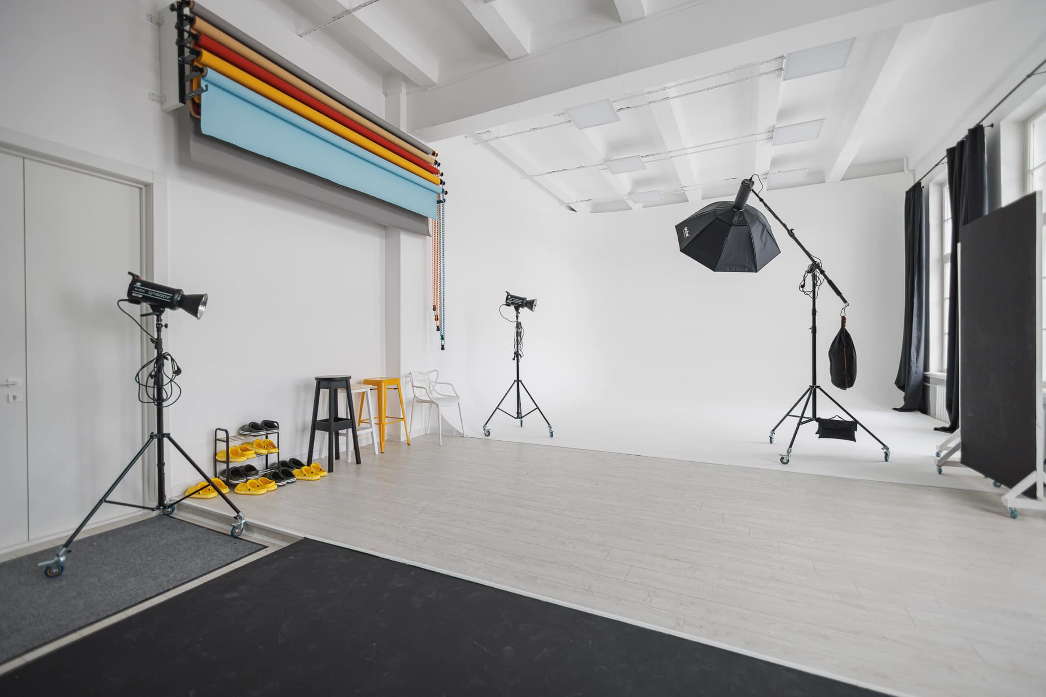 Залы с циклорамой в студии Photohub. Фотограф в Минске Людмила Дутко