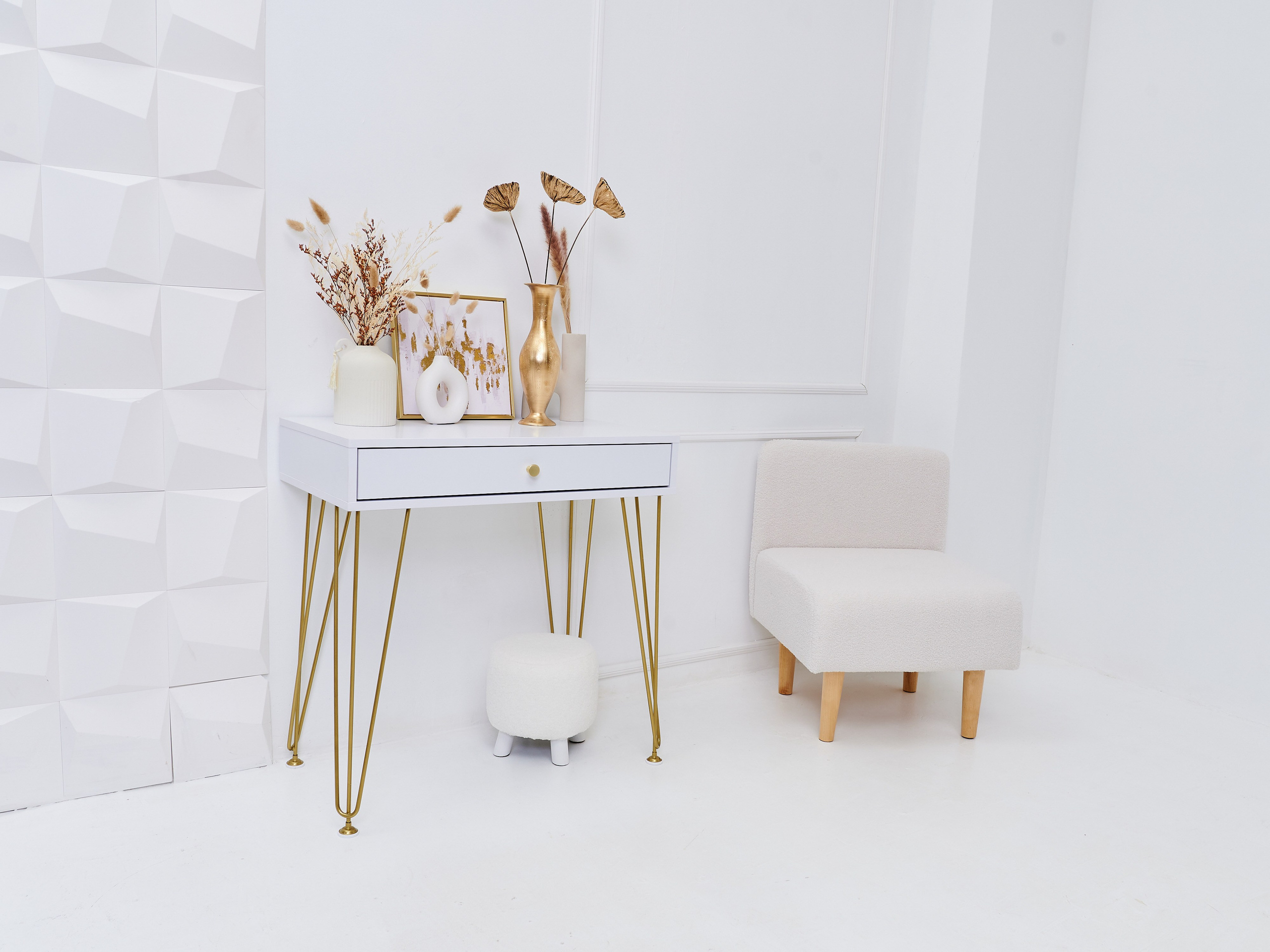 Большой выбор локаций для фотосъемок для каталогов на маркетплейсы. ТМ Продакшн — Съемка для маркетплейсов в Москве