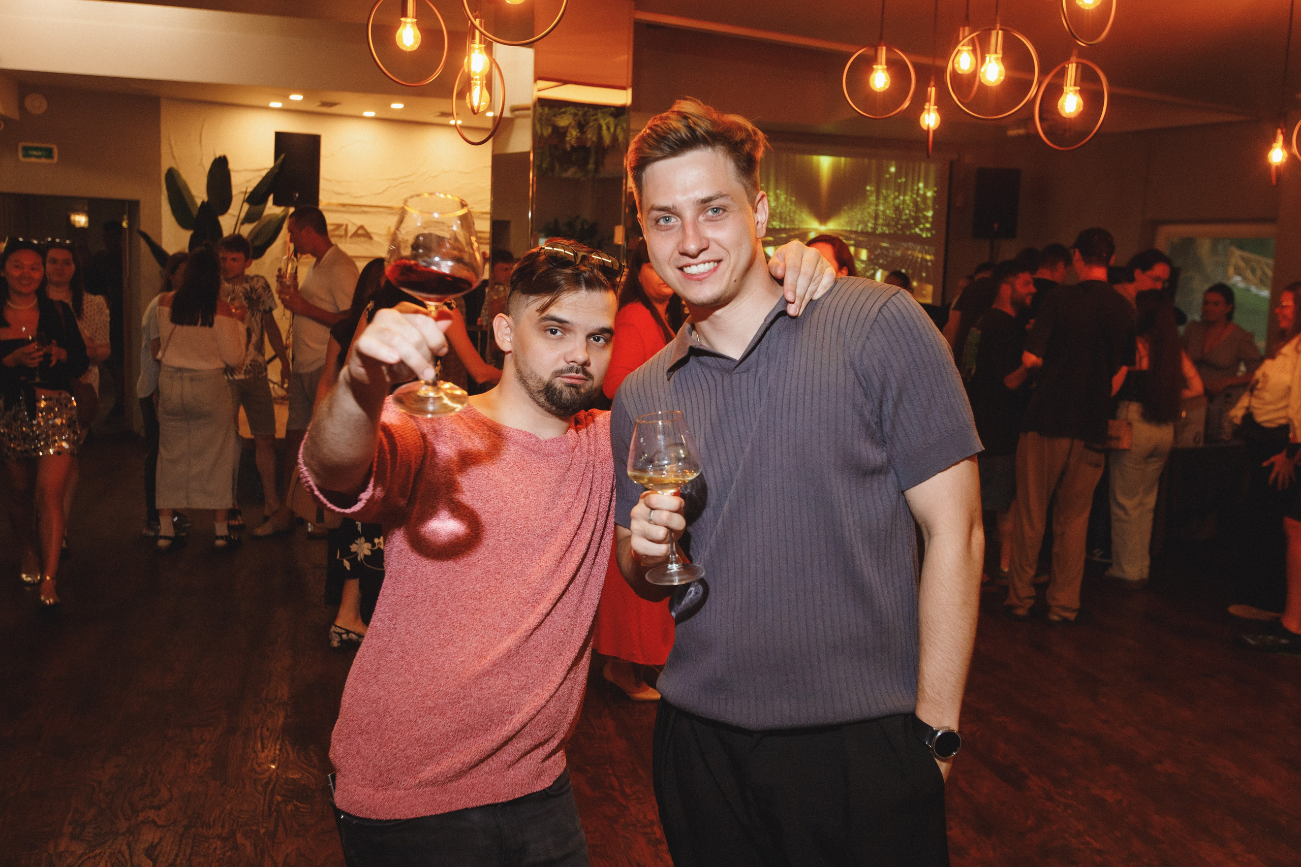 ФЕСТИВАЛЬ РОССИЙСКОГО ВИНА. СВОИ. ФОТООТЧЕТЫ-СОБЫТИЯ-МЕСТА