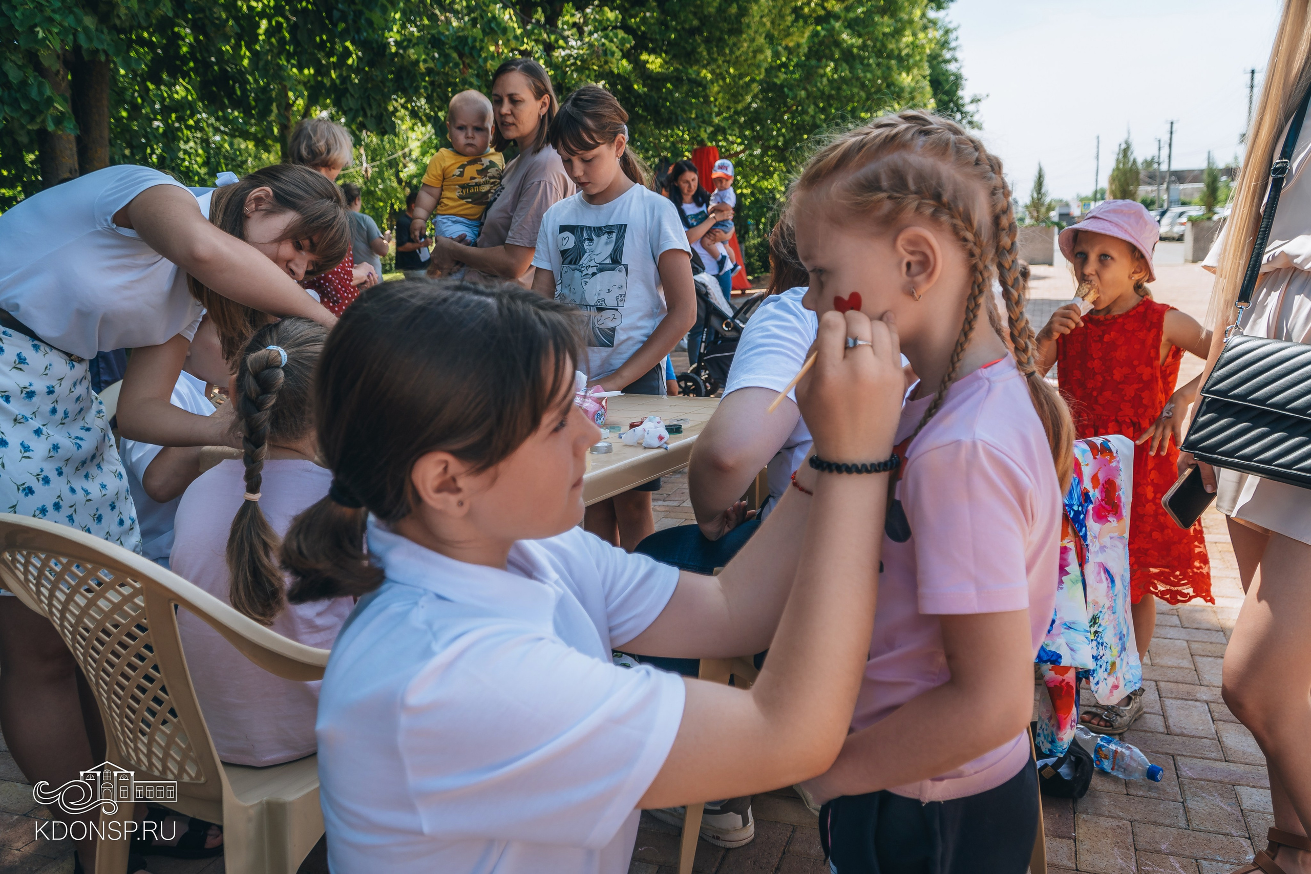 Должны смеяться дети. Новотитаровский Дом культуры