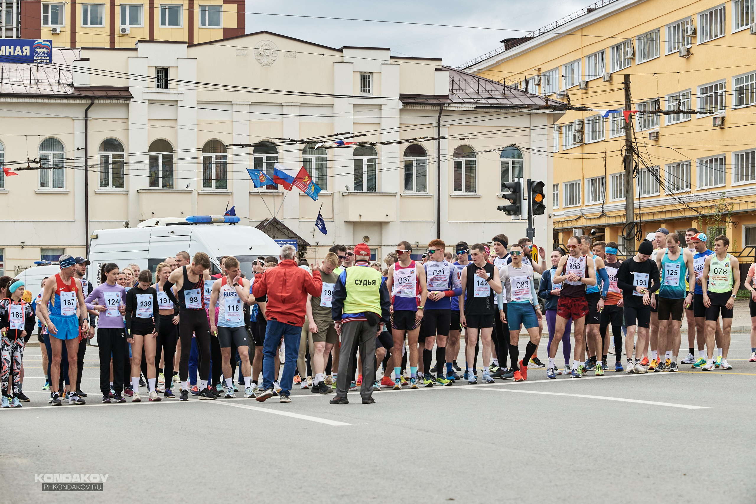 Первомайская эстафета в Иваново 2024 год. Фотограф в Иваново: Каталожная съемка одежды и постельного белья, Wildberries