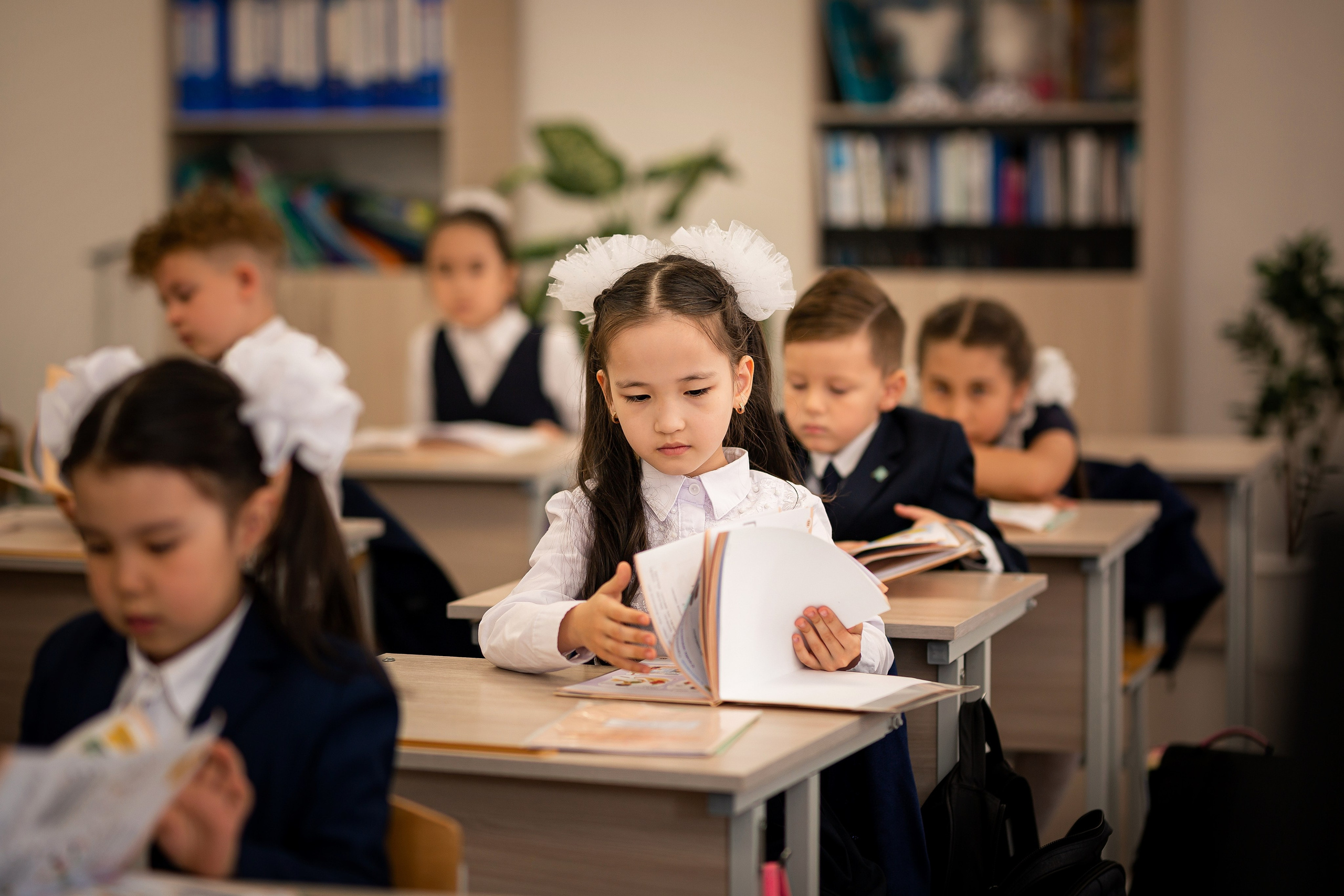 Первоклассники. Отбасылық фотограф Алена Шаталова