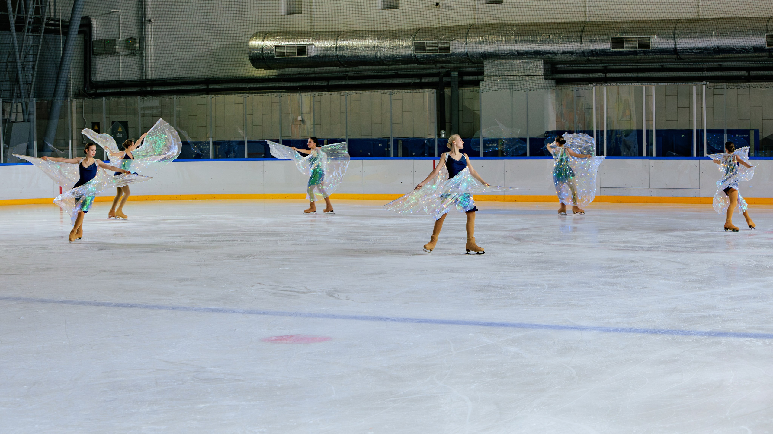 Детский театр на льду «АЛЕКО». Выпускные альбомы и школьный фотограф в Подольске, Троицке, Щербинке, Москве и Московской области