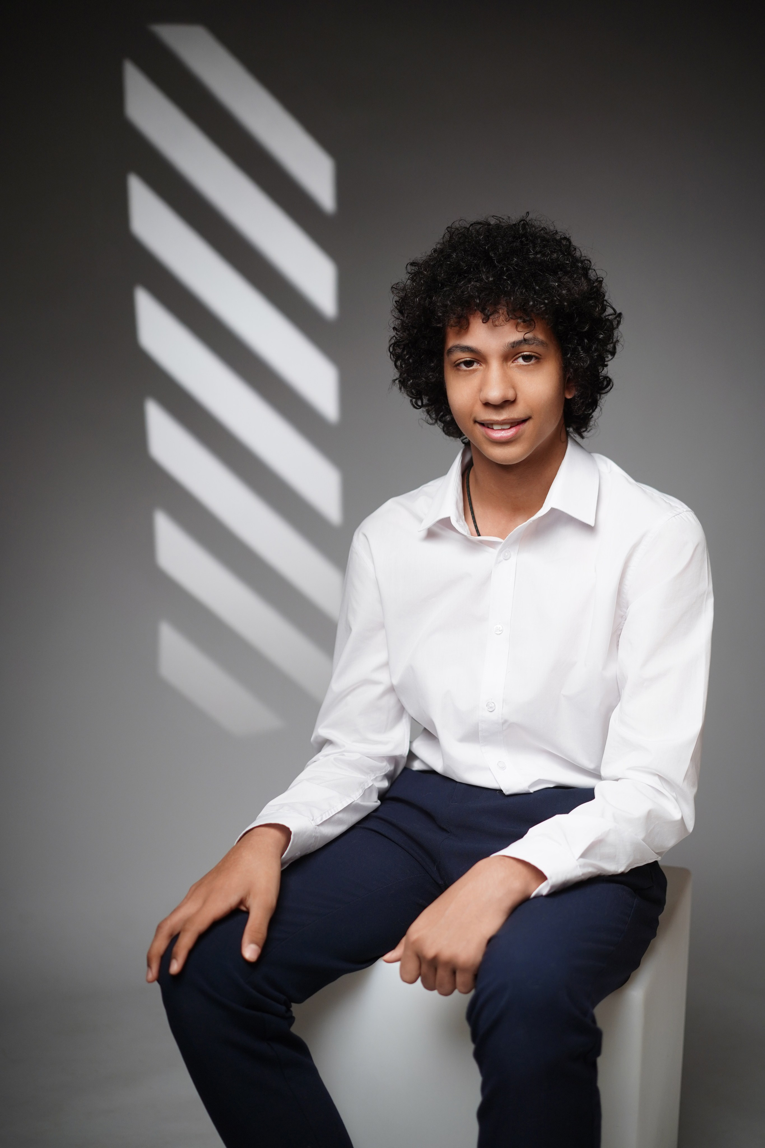 Стиль портрета в студии. GOTRA — выпускные альбомы в Тюмени