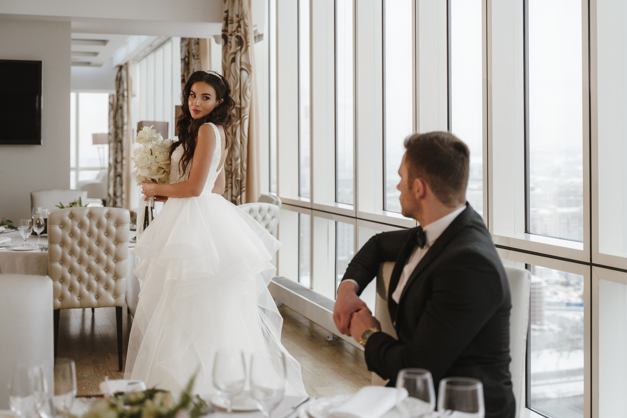 Свадебная фотосессия в гостинице Crown Plaza