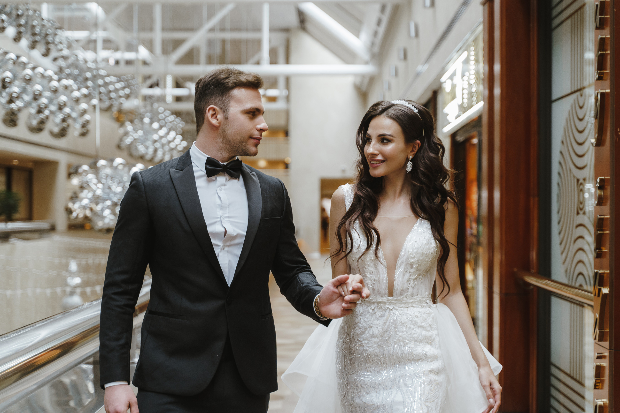 Свадебная фотосессия в гостинице Crown Plaza