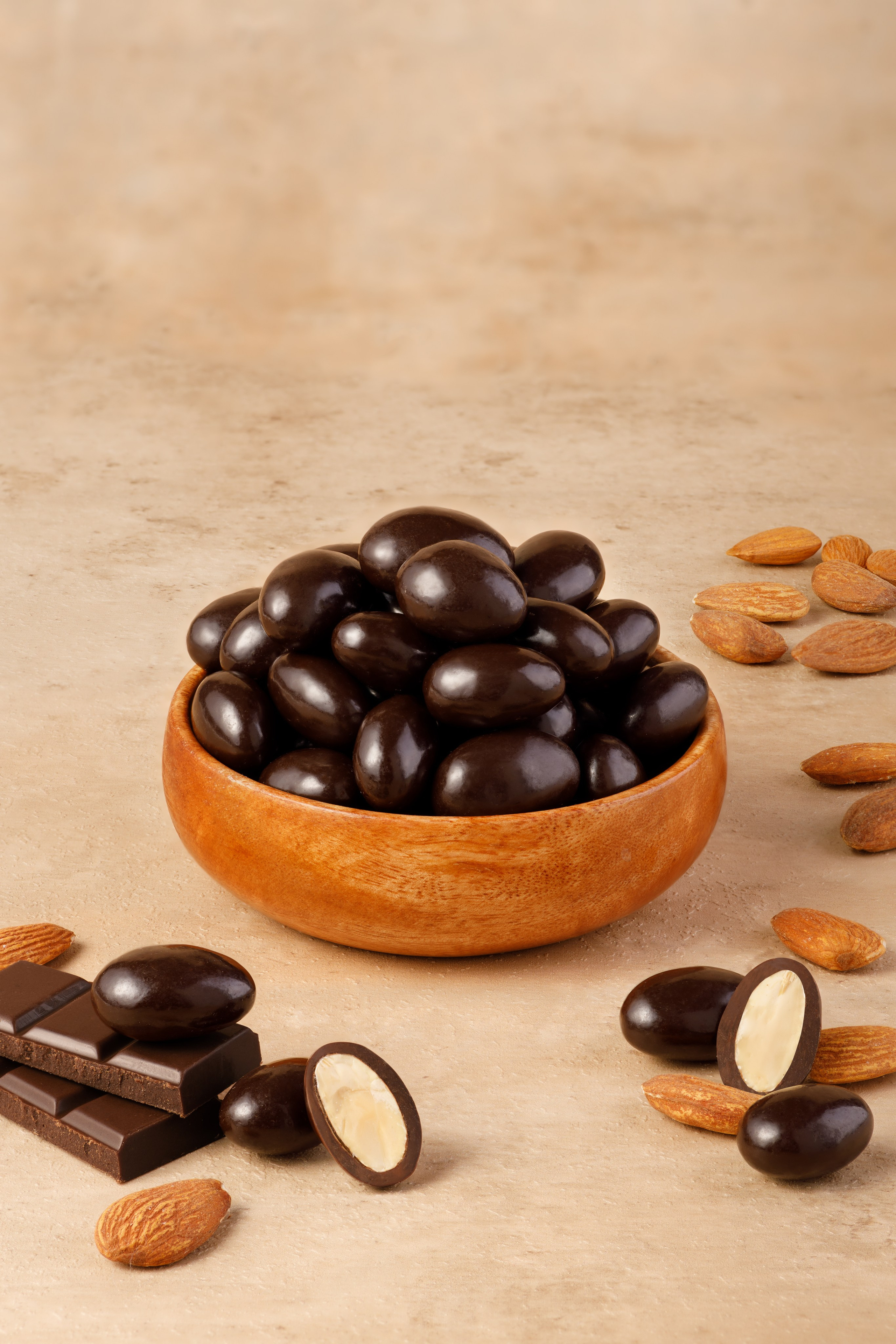 Фуд съемка орехов в шоколаде. Предметный фотограф Москва | Фуд-фотограф в Москве Елизавета Елизарова