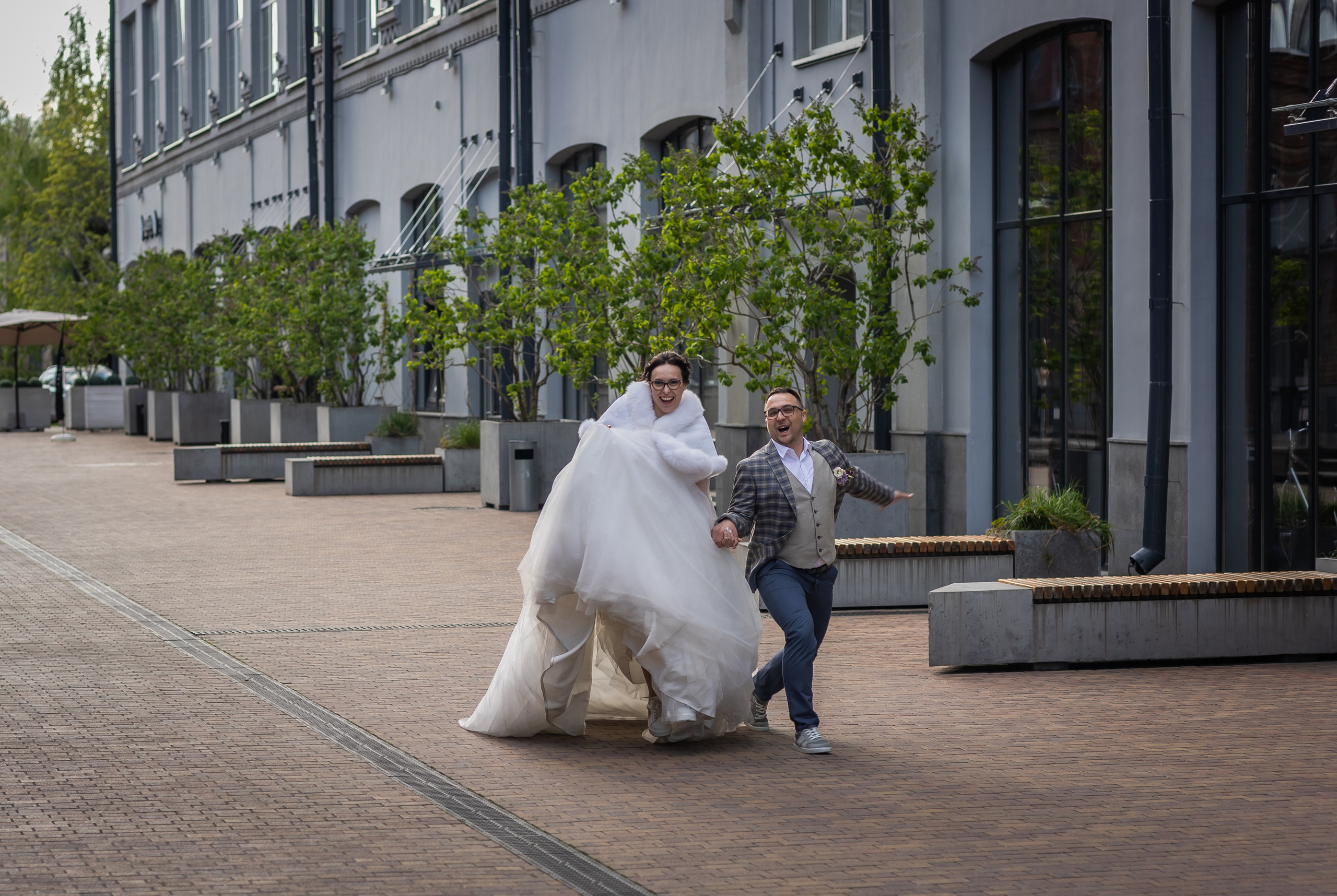 Миша и Маша. Весенняя свадьба 18.04.2023. Семейный фотограф в Москве Наталья Чуб, заказать Фотокнигу