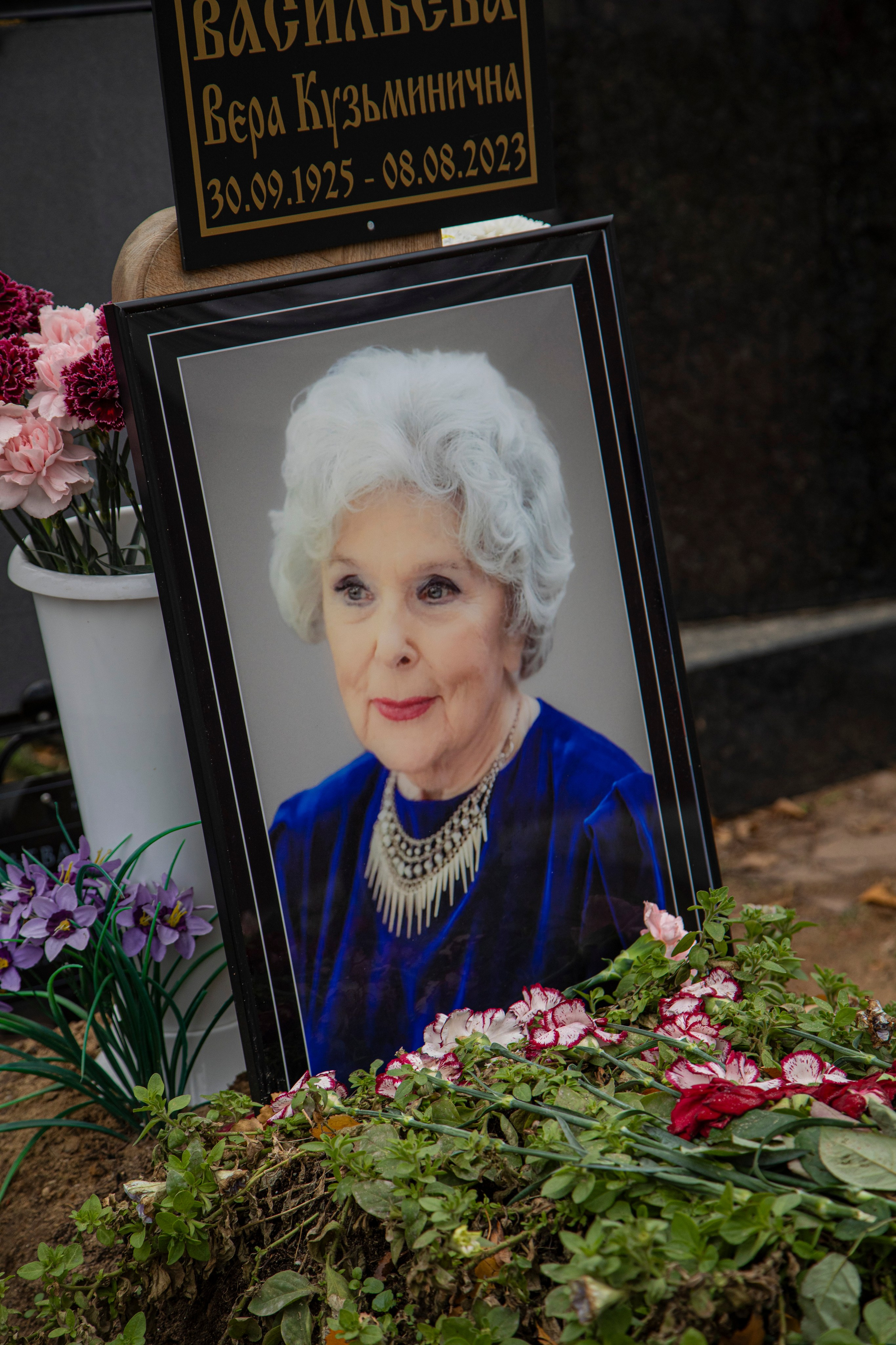 Осенняя прогулка по Новодевичьему кладбищу. Фотограф Сергей Ловкий