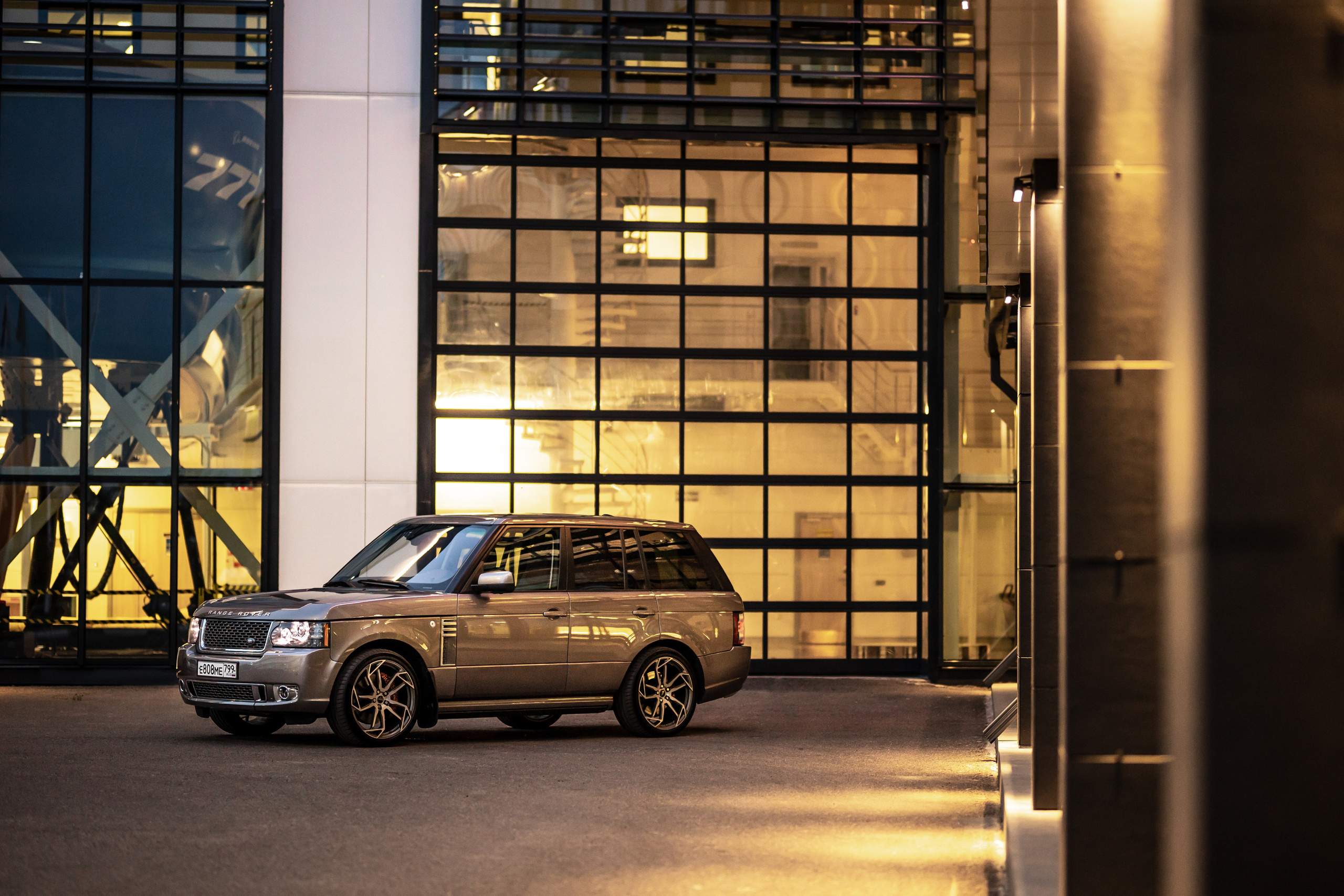 Range Rover Autobiography Ultimate Edition. Фотограф Сергей Лукьянов @xapeton_photo Москва