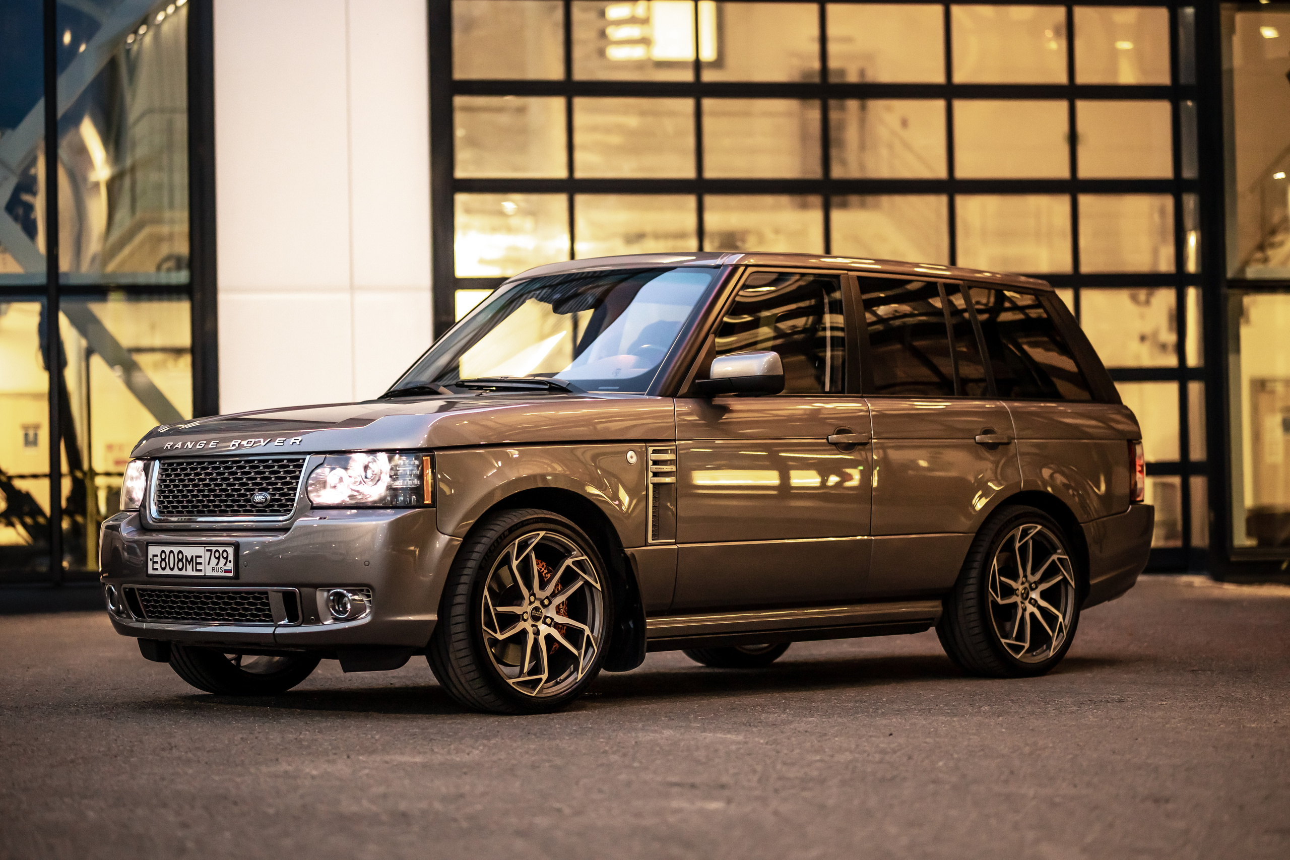 Range Rover Autobiography Ultimate Edition. Фотограф Сергей Лукьянов @xapeton_photo Москва