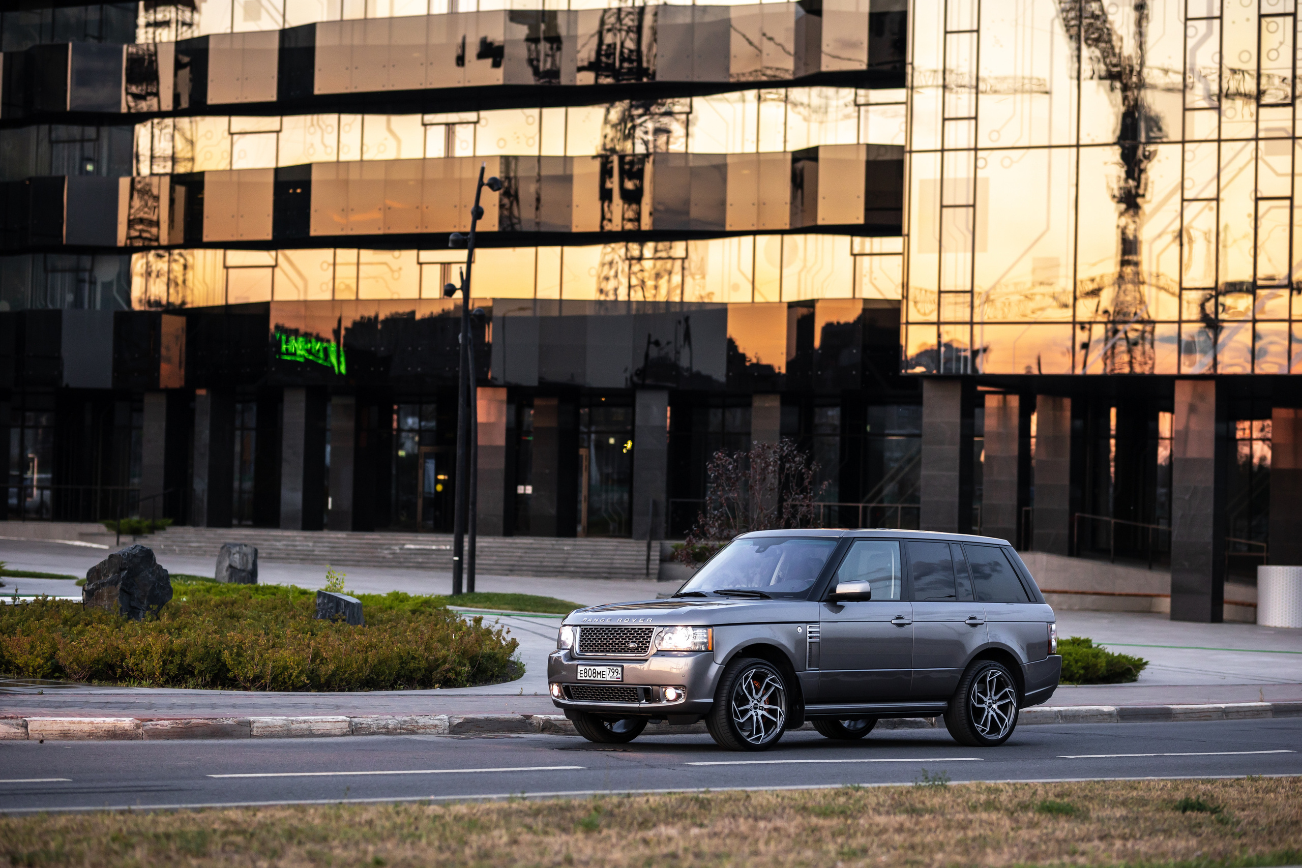 Range Rover Autobiography Ultimate Edition. Фотограф Сергей Лукьянов @xapeton_photo Москва