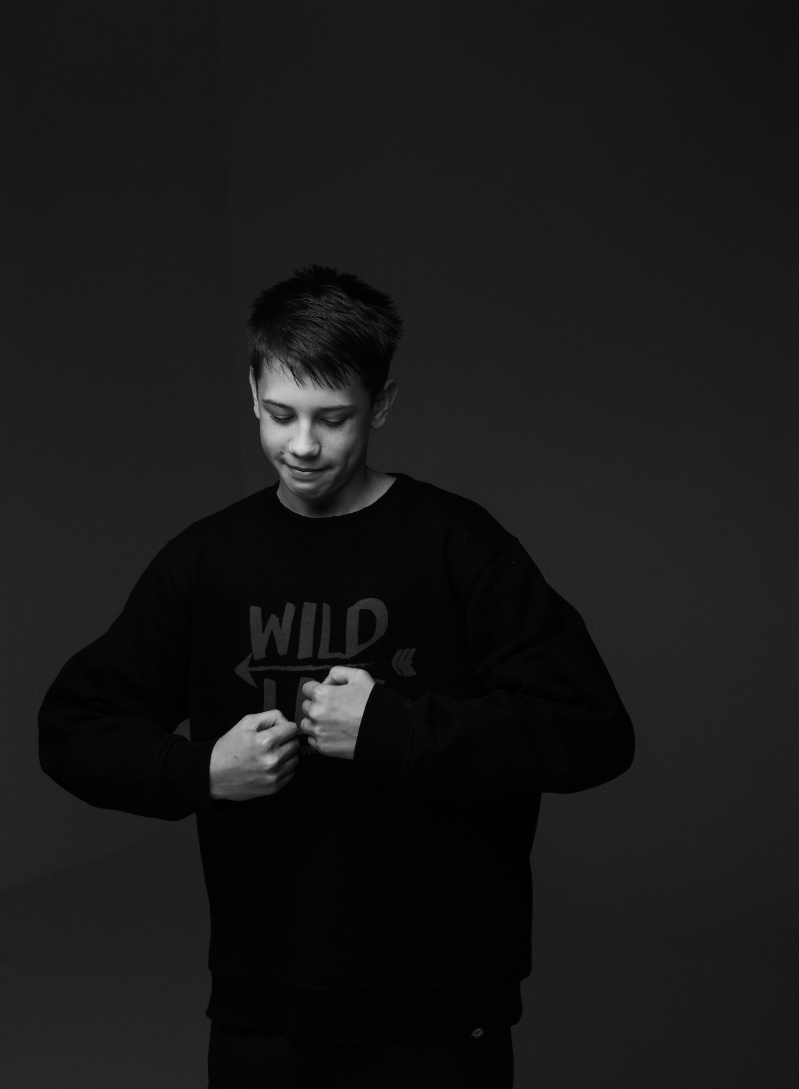 Модель мальчик для предметной съемки Арсений А Н.Н. | Sale Easy