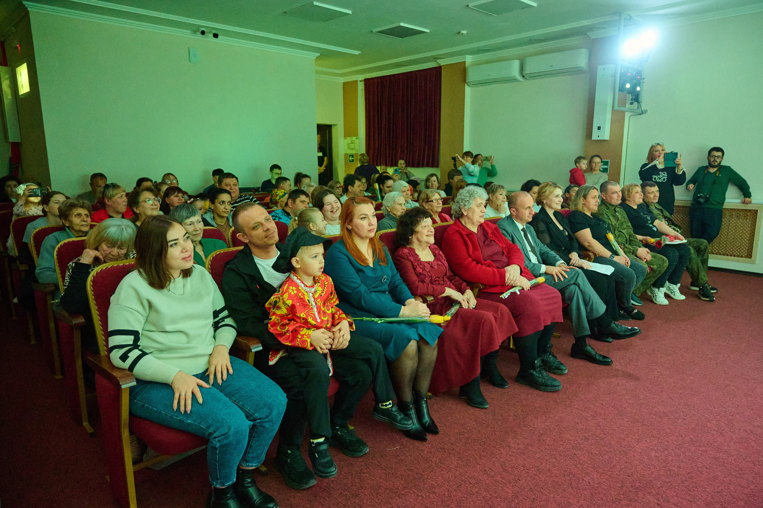 8 марта в Виноградном. Жизнь курорта Кабардинка в фотографиях