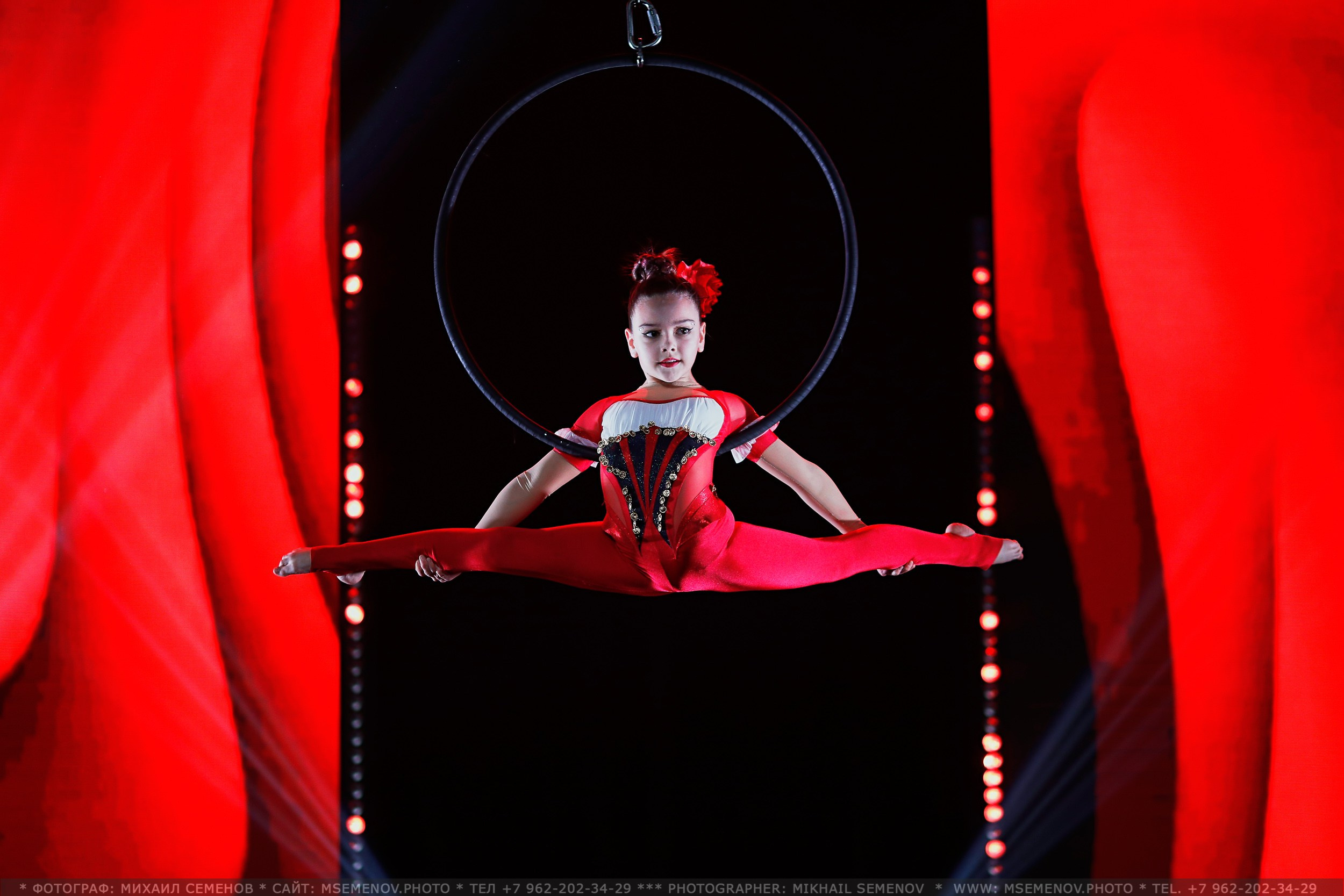 Анонс фоторепортажа с Концерта Грация. POLE DANCE. Photographer for business Mikhail Semenov. Aqua photo studio, photo school