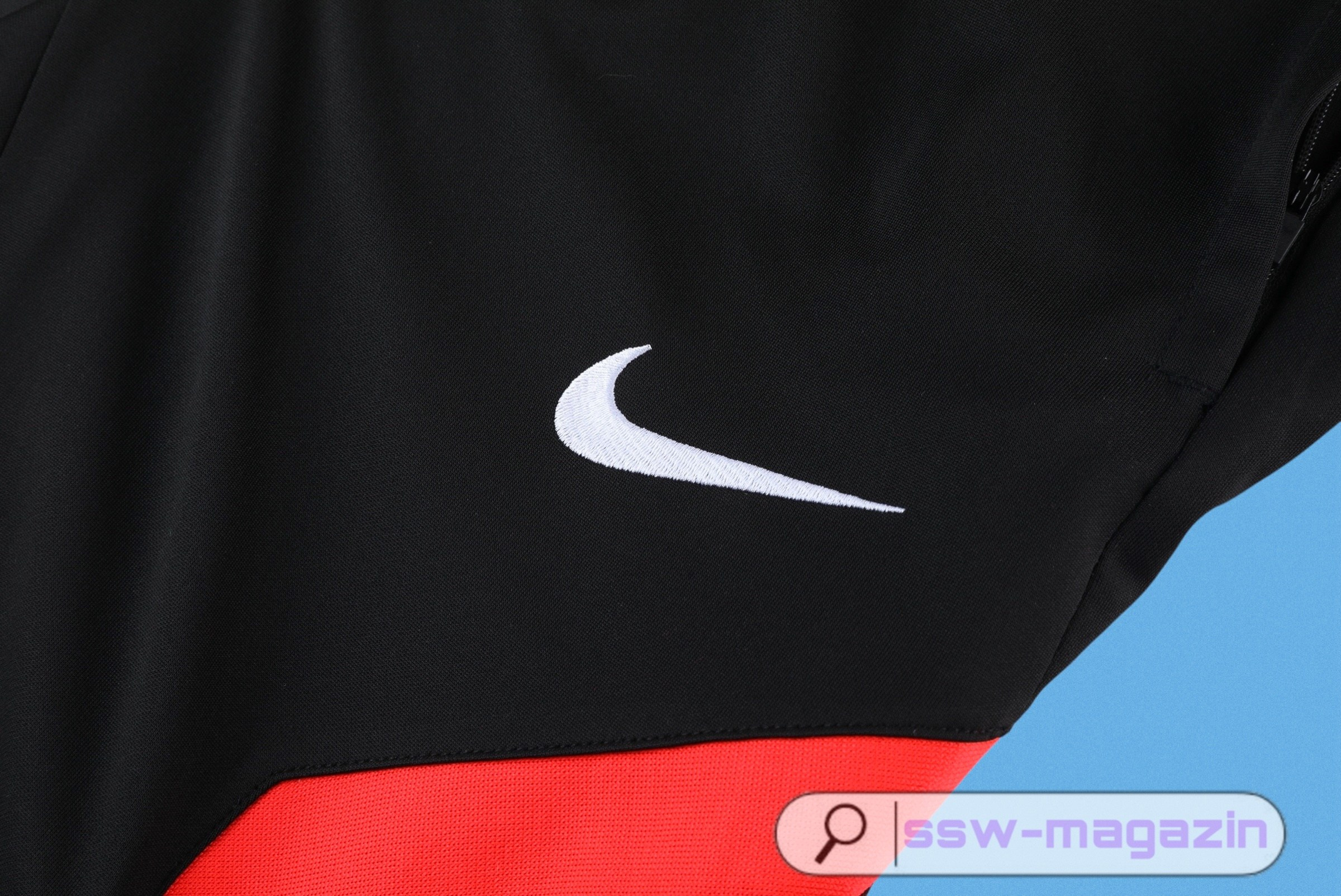 Костюм Liverpool 2025-2026. Футбольный магазин — ssw_magazin