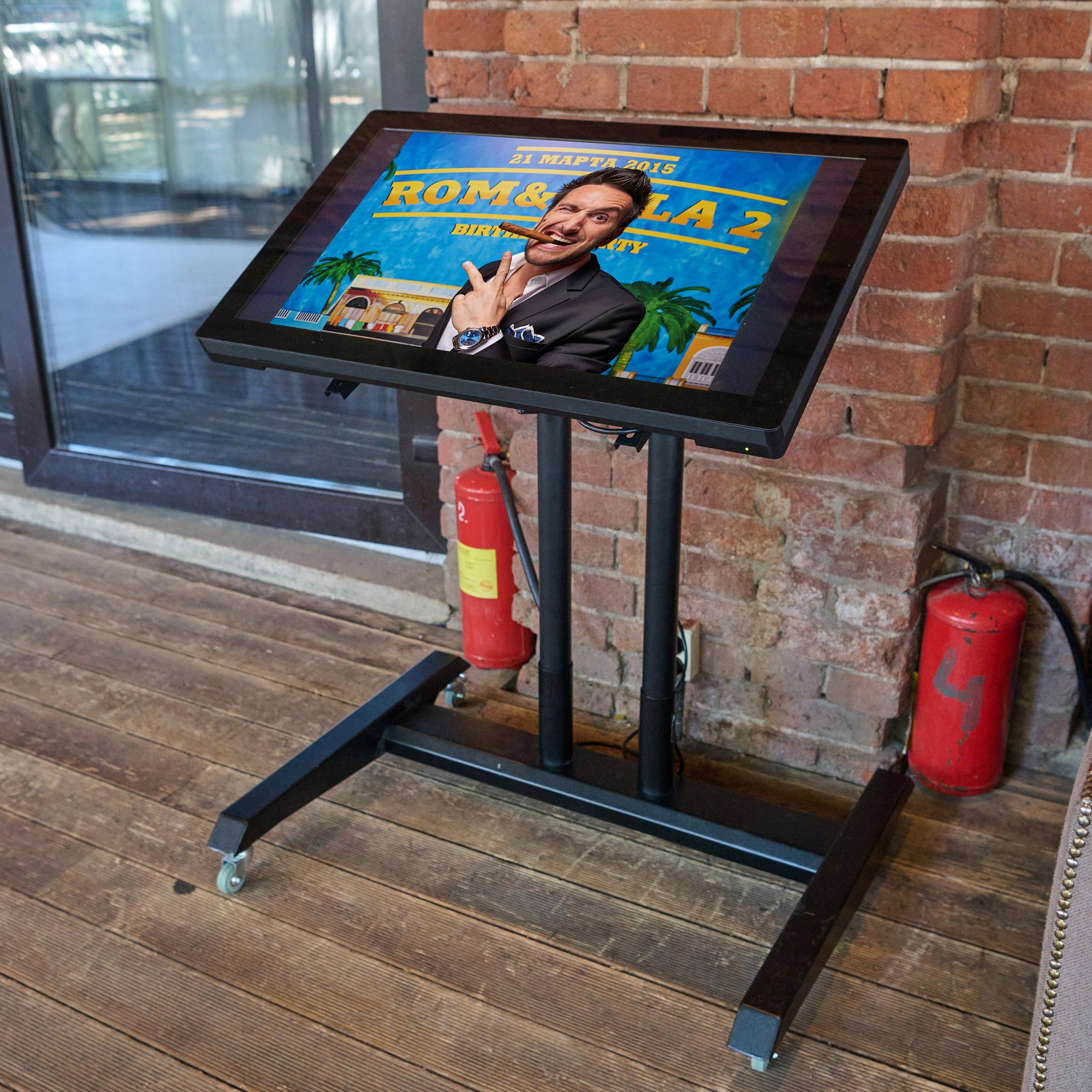 Фотобудки. Репортаж, деловой портрет, мобильная фотостудия с моментальной печатью