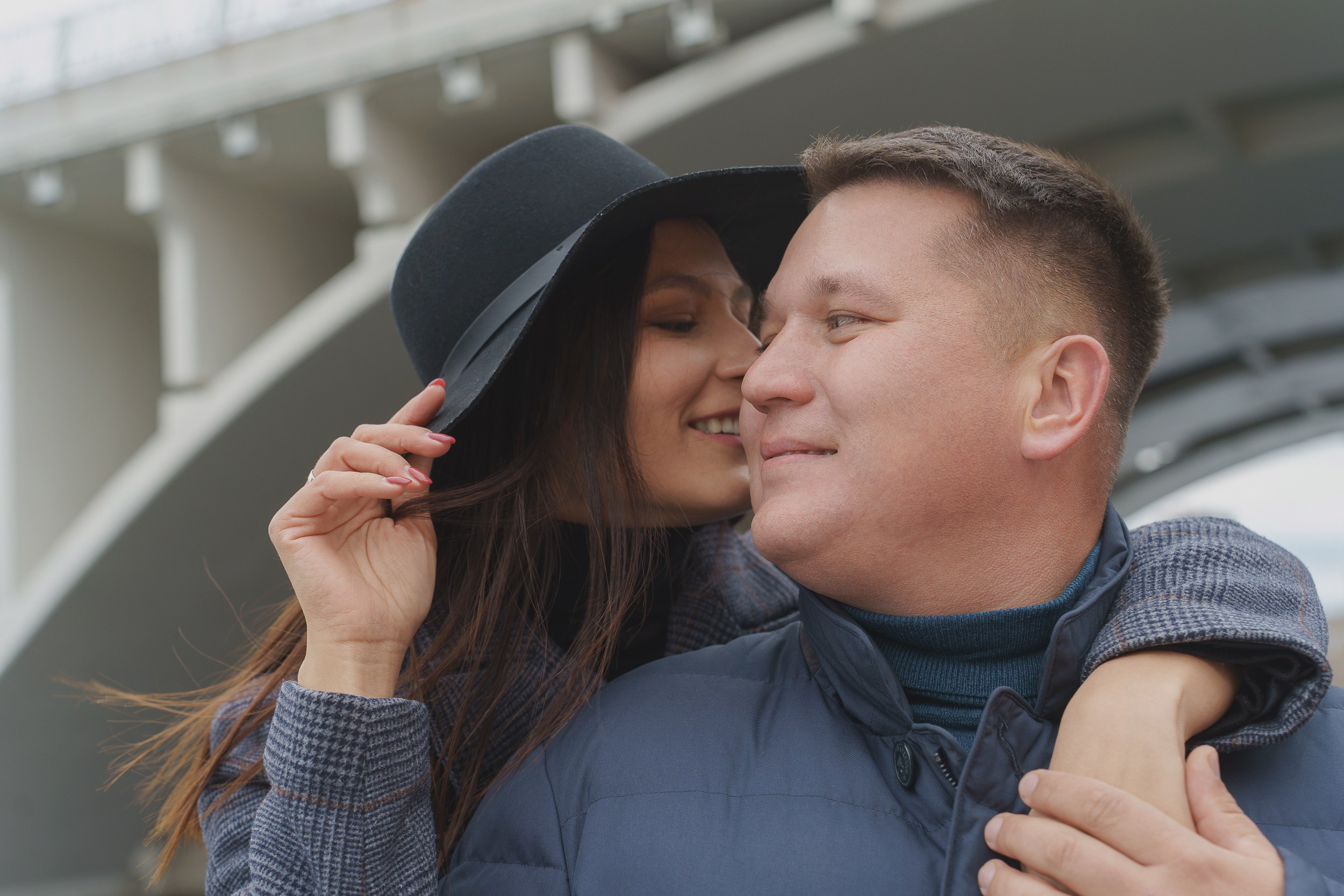 Лавстори для мужа и жены в Екатеринбурге | Lovestory фотосессия на набережной