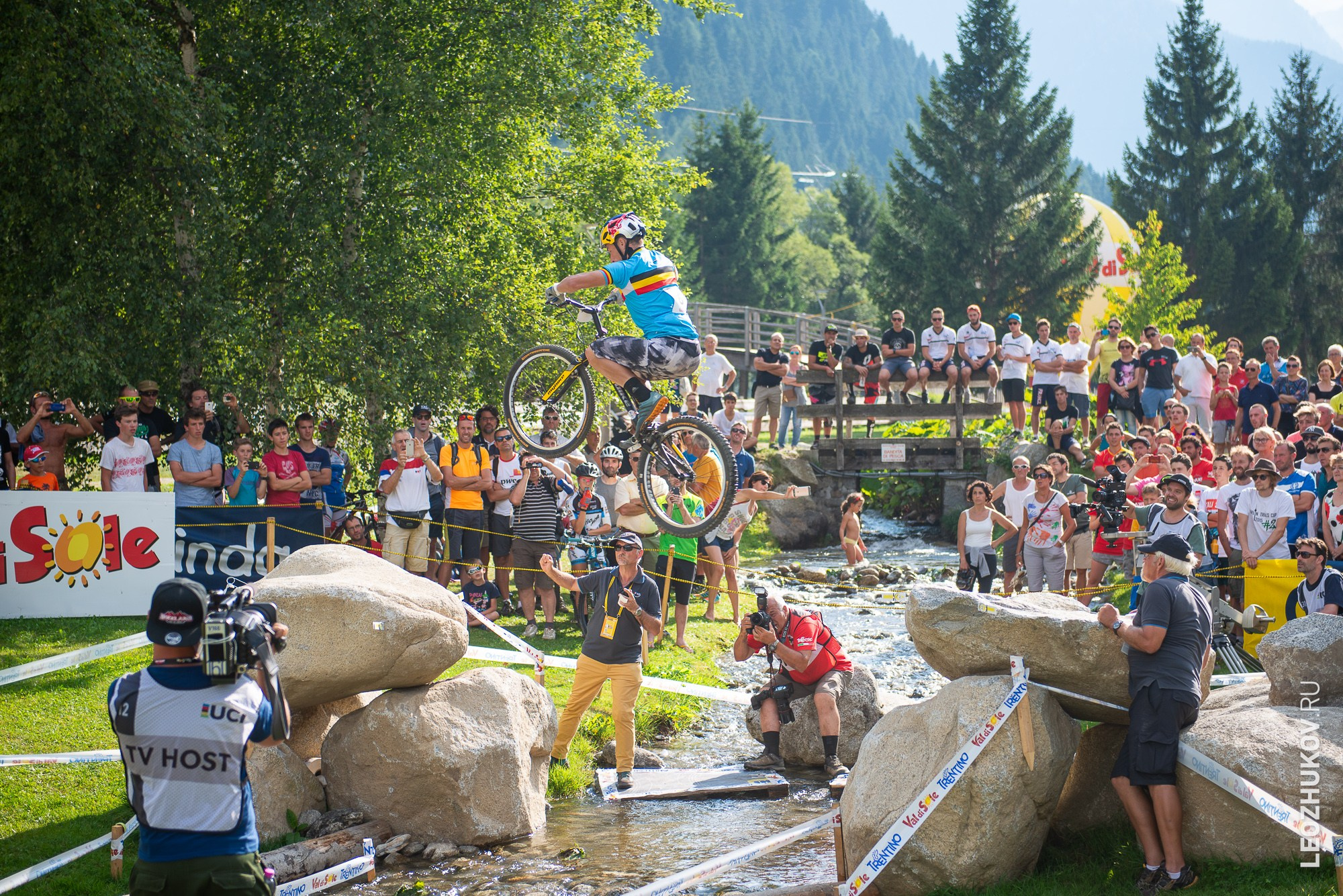 UCI Trials World Championships 2016 — finals. Sports photographer Leonid Zhukov