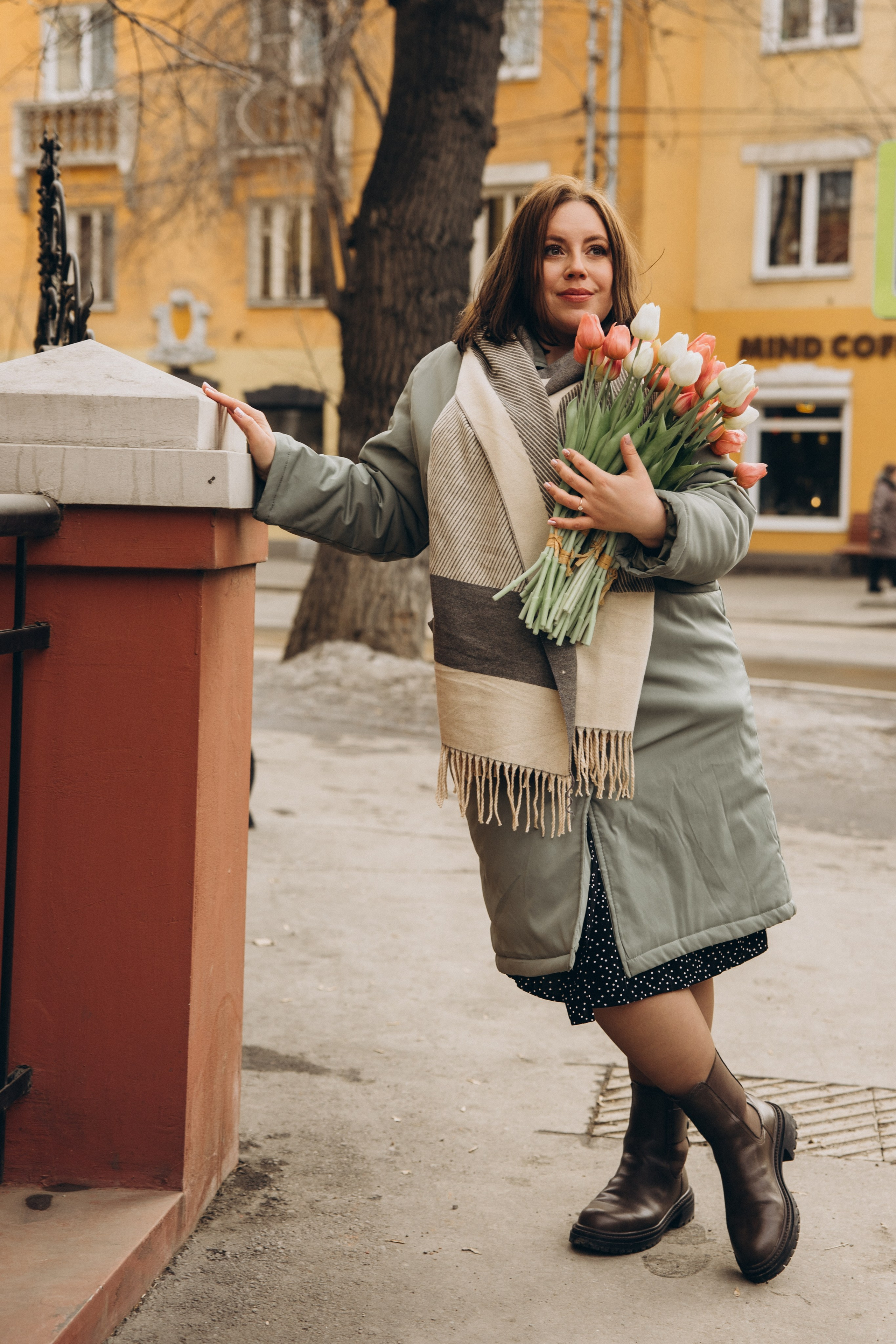 Прогулка с тюльпанами. Свадебный, семейный фотограф в Иркутске Светлана Макаричева