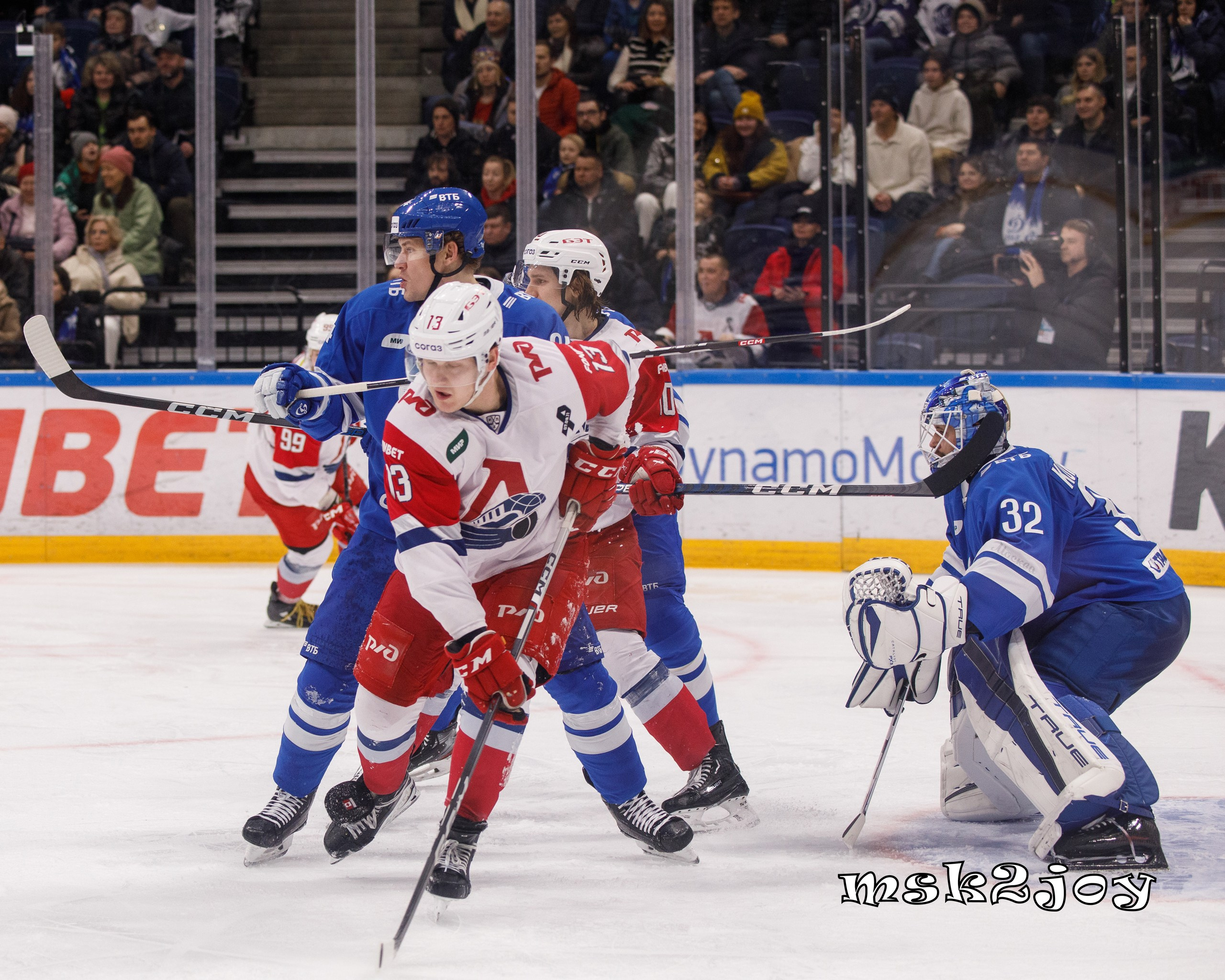Фоторепортаж. КХЛ. «Динамо» (Москва) — «Локомотив» (Ярославль). Михаил Тоцкий портретный и репортажный фотограф в Москве