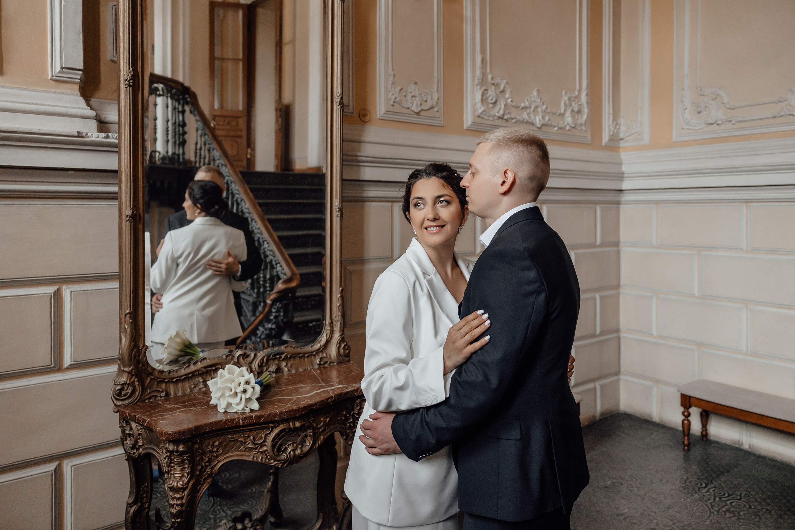 свадебная фотосессия в библиотеке читальне Пушкина