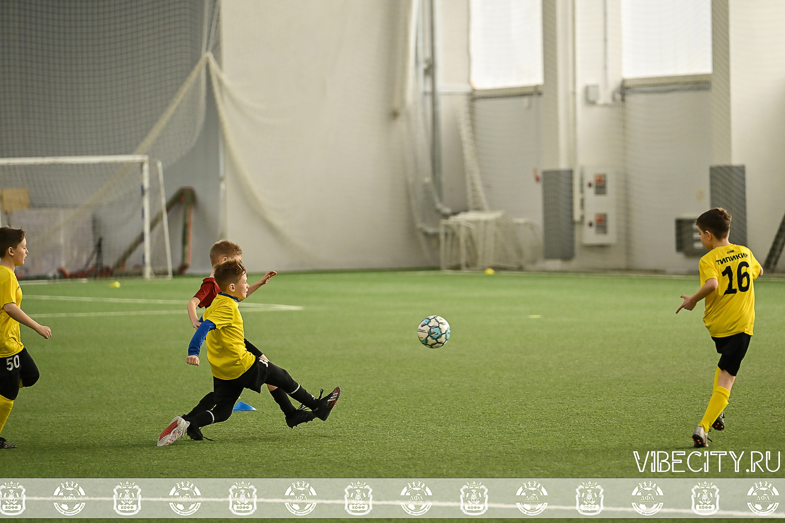 КУБОК БАЛТИЙСКОЙ ЛИГИ ПО МИНИ-ФУТБОЛУ U9 ЗЛ. VIBECITY.RU Вайб Сити Ру Фоторепортажи Фотоотчеты Калининград