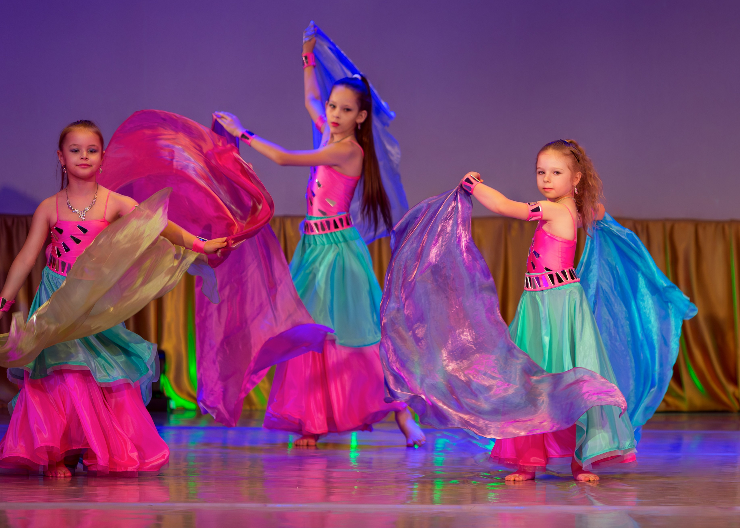 Студия «Lamis» отчетный концерт 2024. Выпускные альбомы и школьный фотограф в Подольске, Троицке, Щербинке, Москве и Московской области