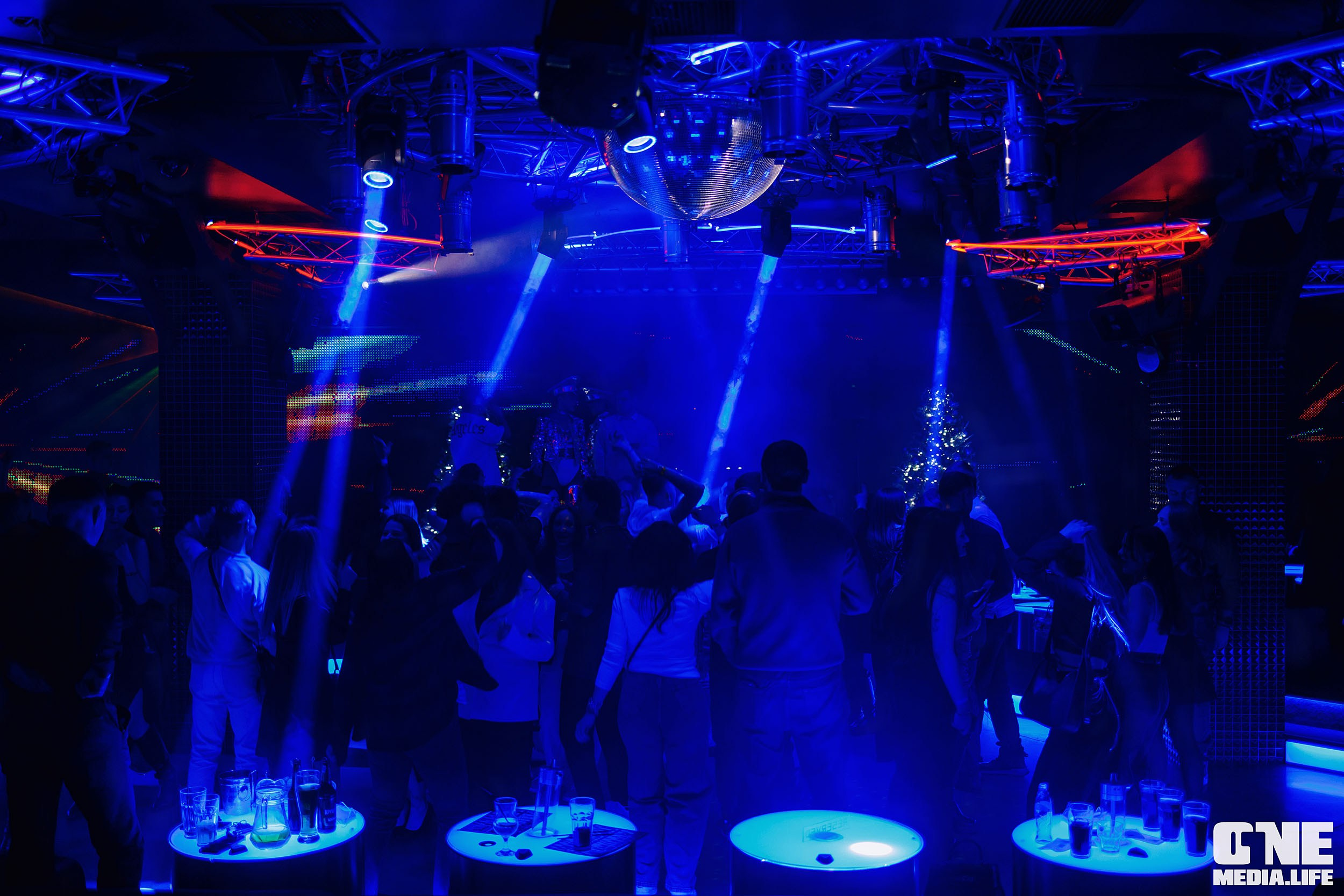 Фоторепортаж из РК Планета. One Media Life: фоторепортажи, фотоотчеты с мероприятий и заведений