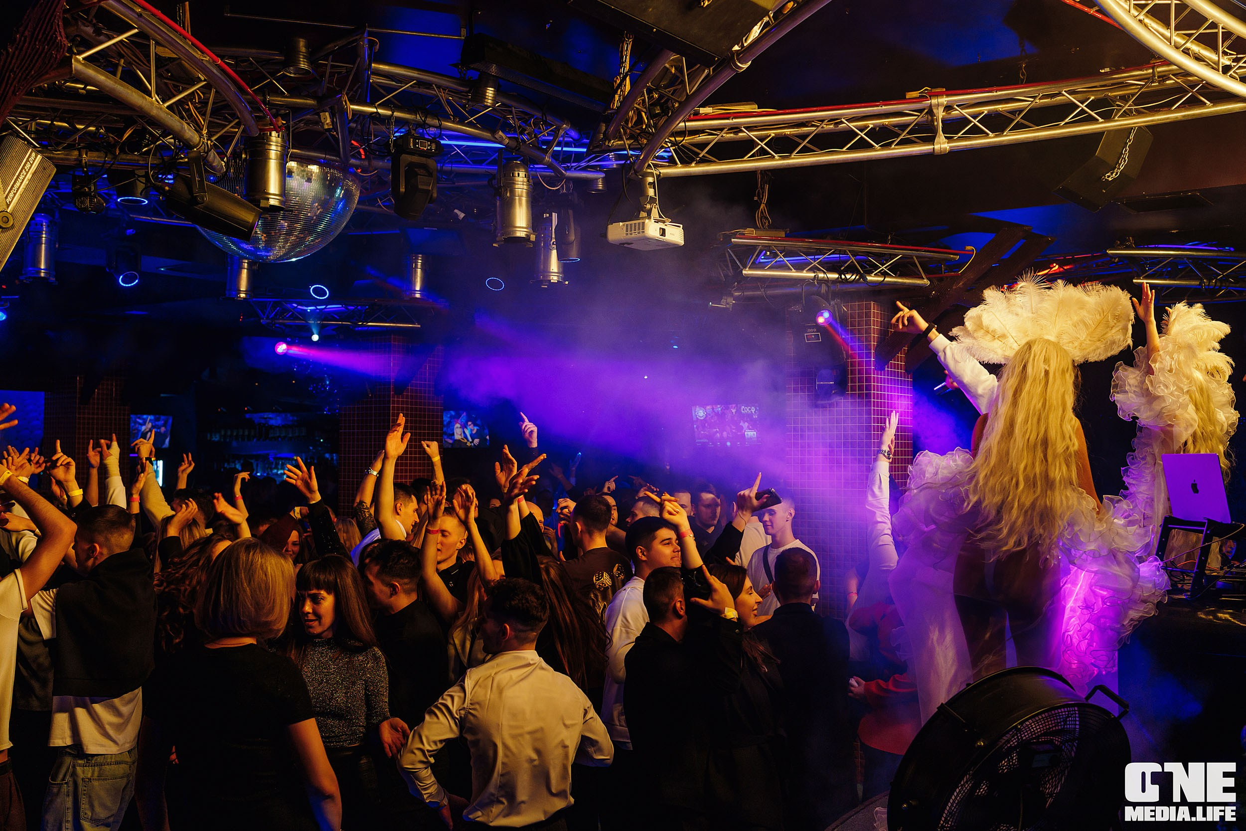 Фоторепортаж из РК Планета. One Media Life: фоторепортажи, фотоотчеты с мероприятий и заведений