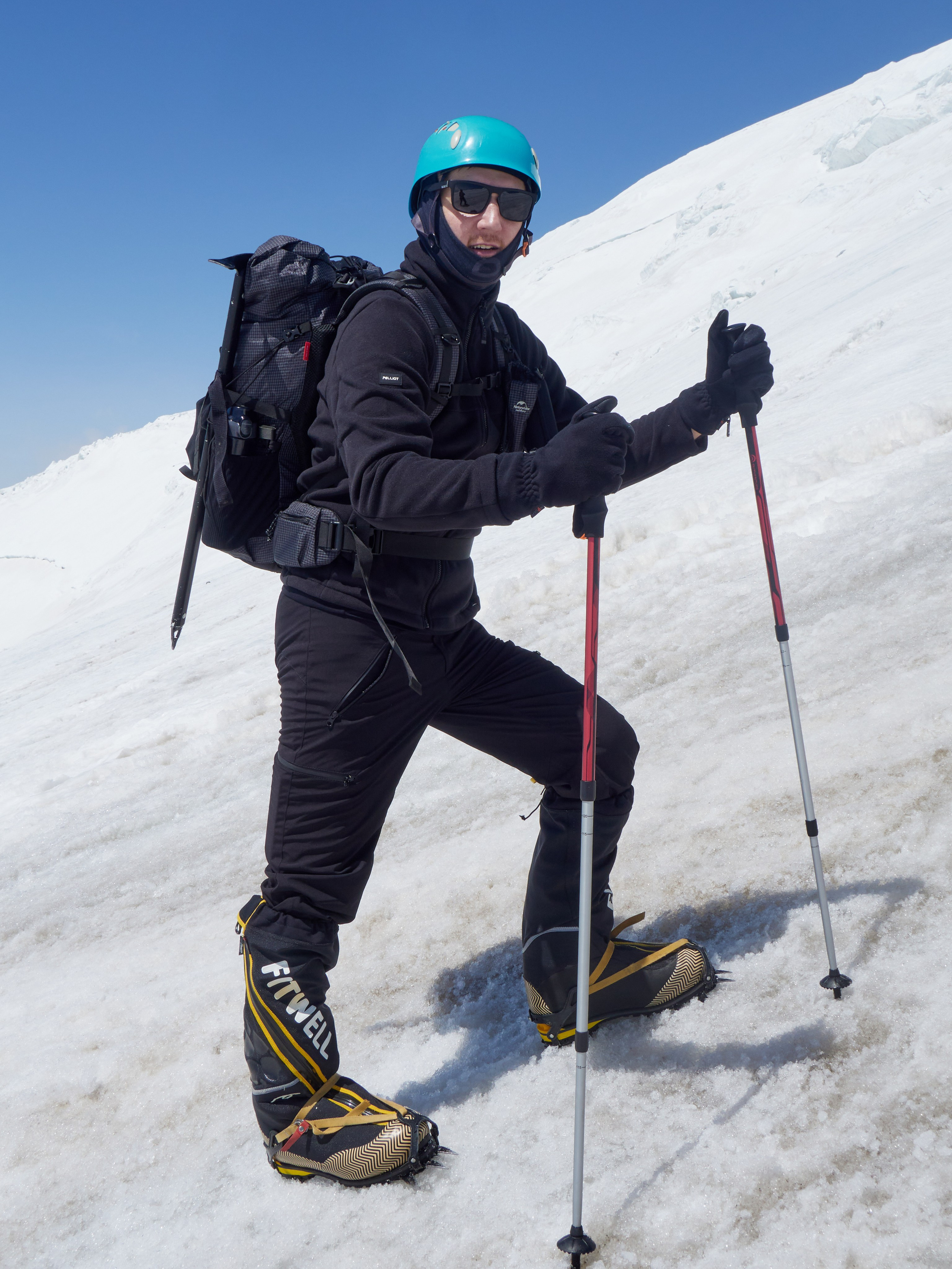 Съемка акклиматизационного выхода в Приэльбрусье. Горный, высотный Фотограф на Эльбрусе Георгий