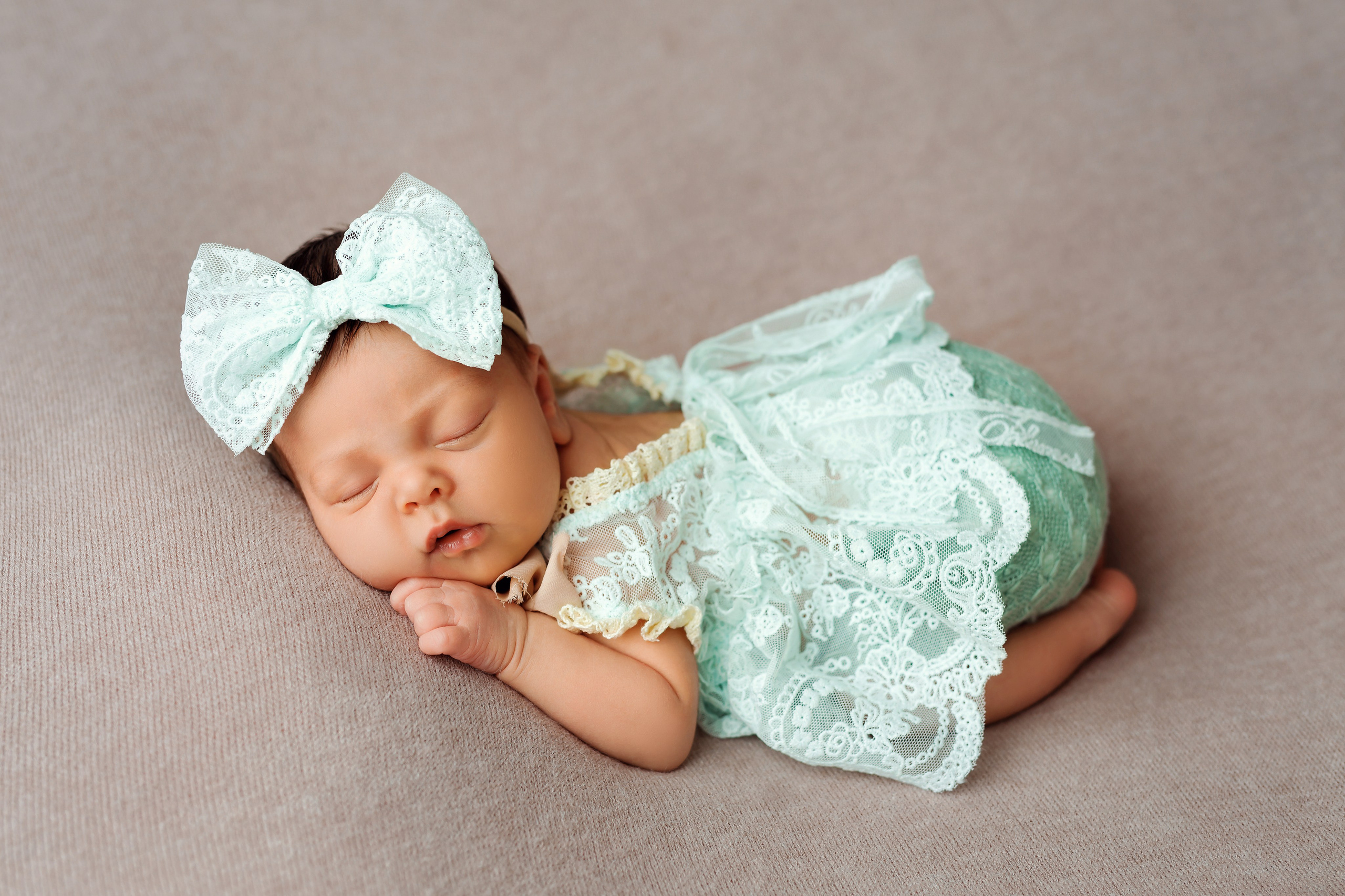 Ньюборн. Яна Кром Фотограф ньюборн в Москве