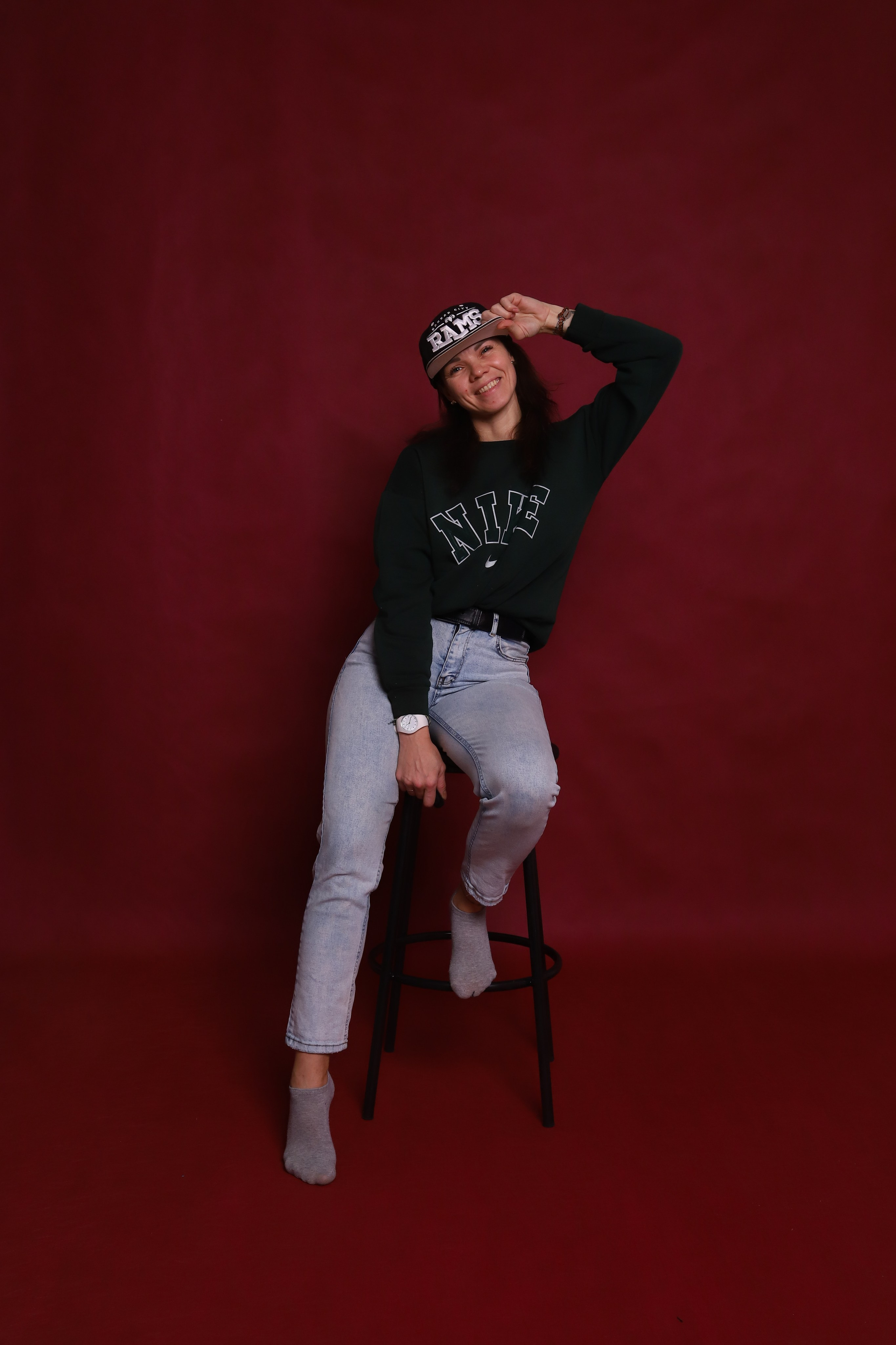 Бордовый. Фотостудия самообслуживания. Студия без фотографа в Твери