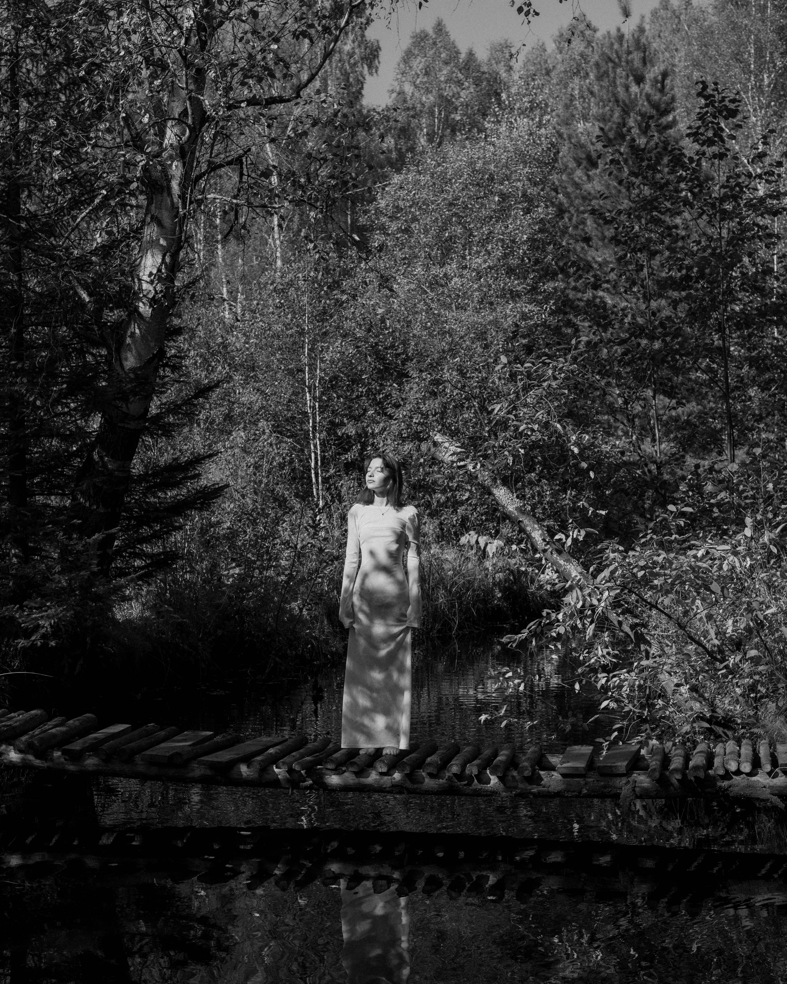 Аня. Женский фотограф. Создатель украшений ручной работы. Модель