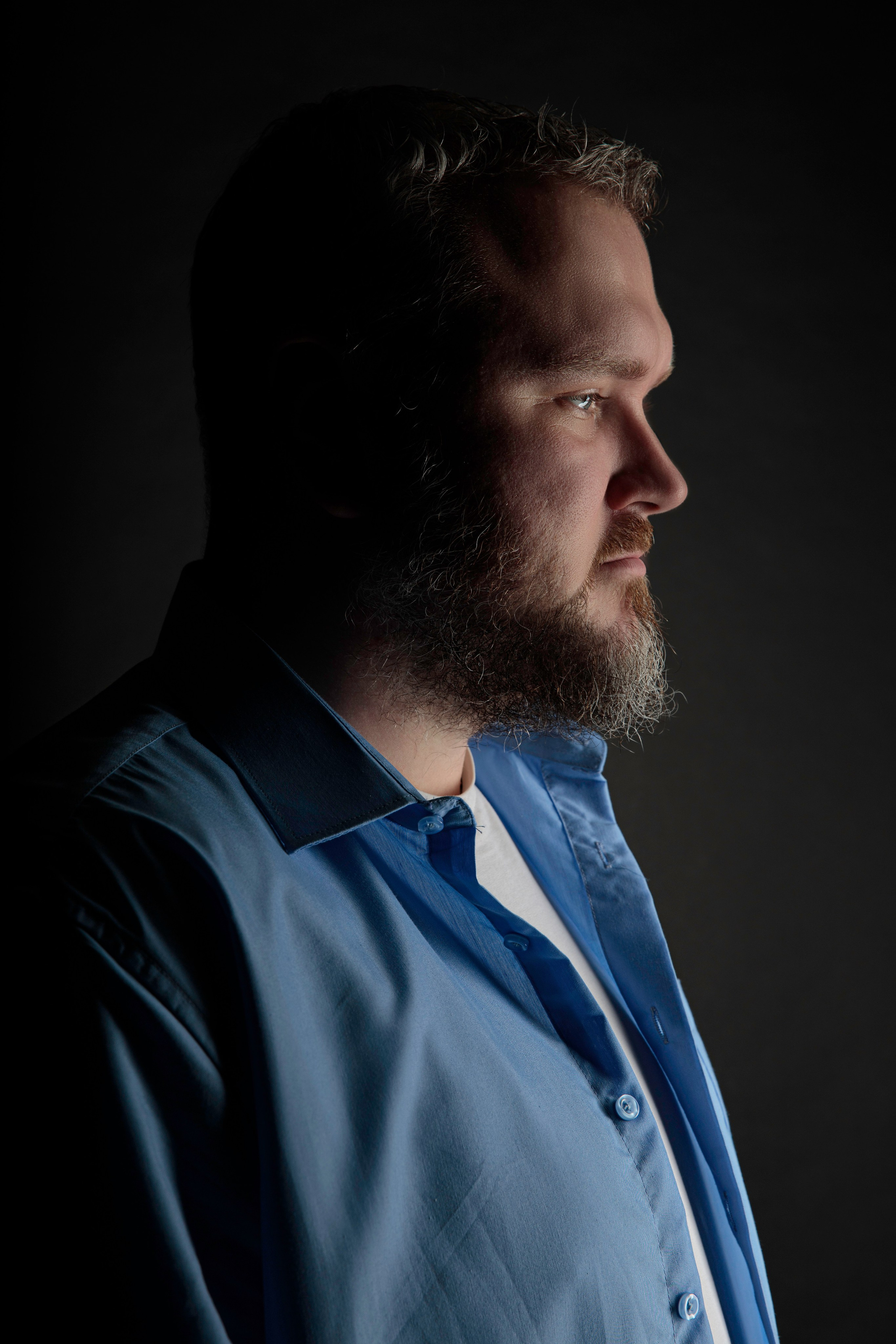 ФОТОГРАФ РАДОСТИ Фотосессия в студии СПб. Портретный фотограф — Юрий Торлопов