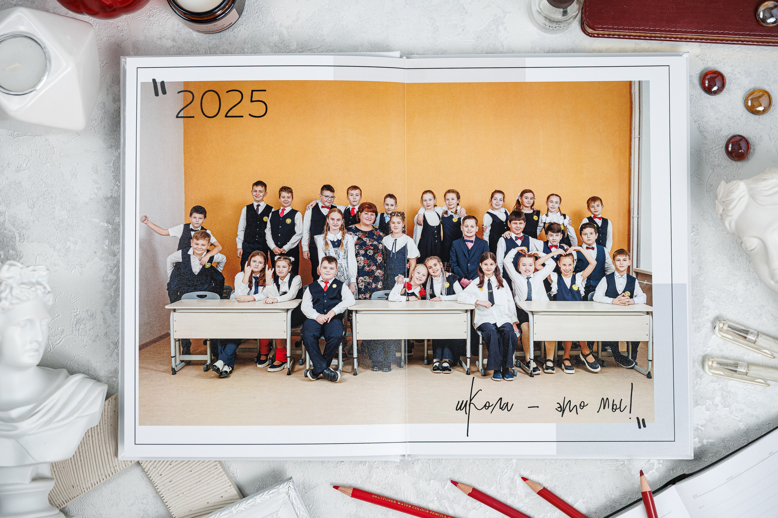 Выпускные альбомы 4 класс. Семейный и детский фотограф Комина Елена, Власиха, Одинцово