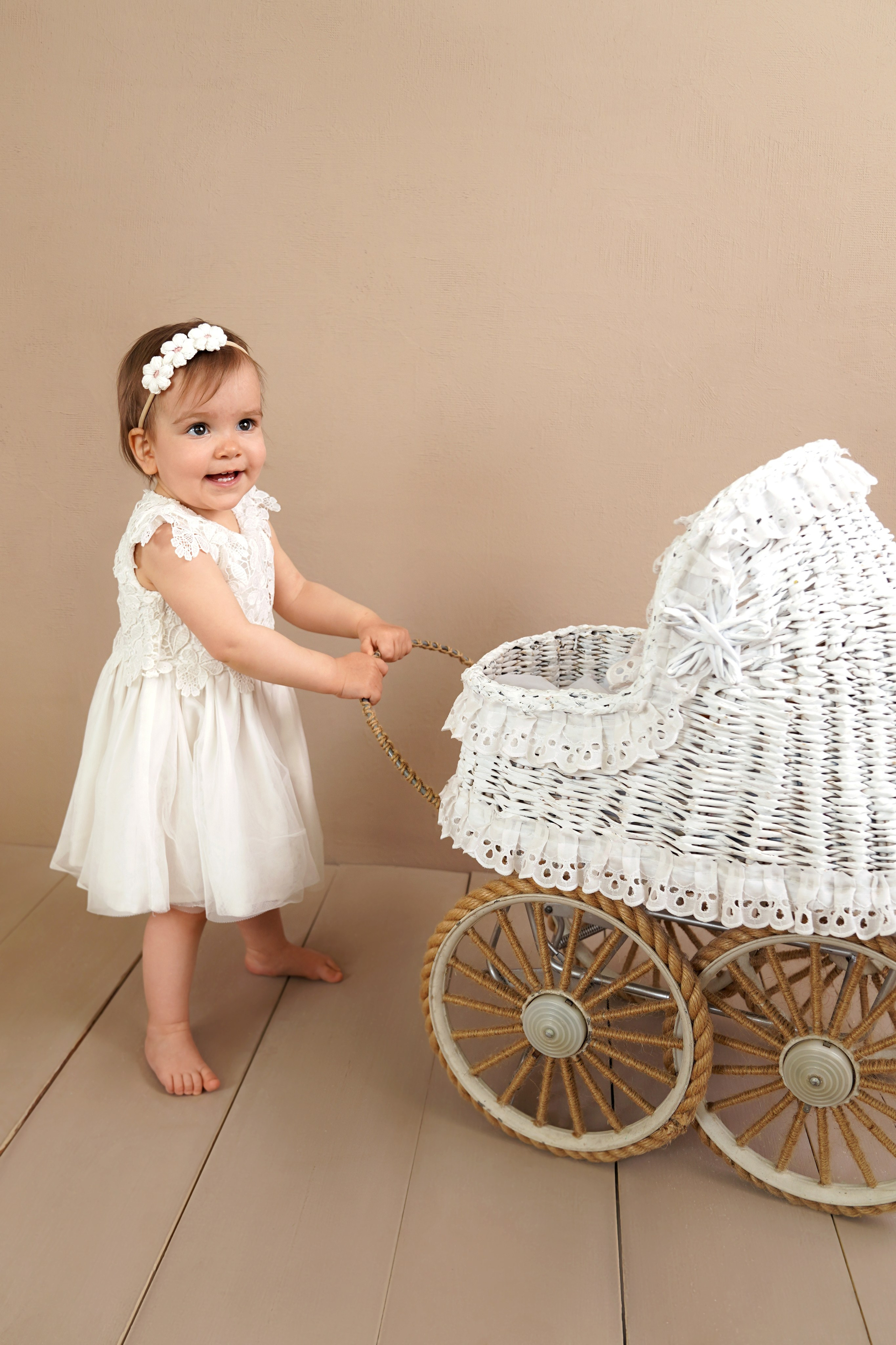 Фотосессия ГОДОВАСИЕ. Фотограф новорожденных, детей до года и беременных в Симферополе