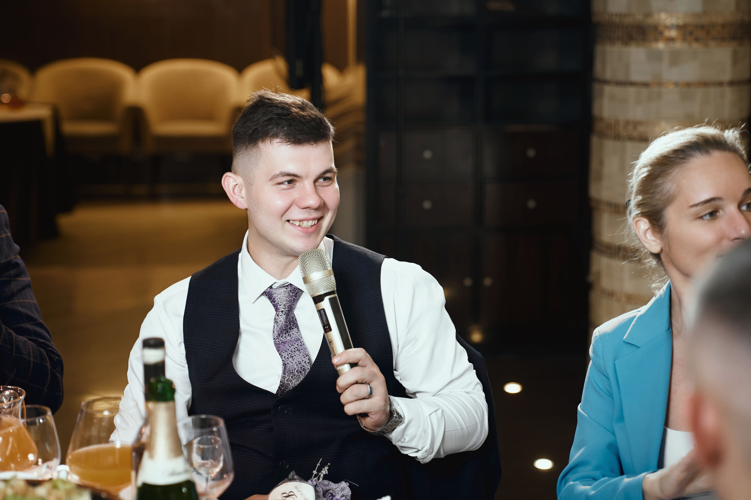 Свадебная фотосессия Дмитрия и Виты на Поклонной горе в парке Победы Москвы