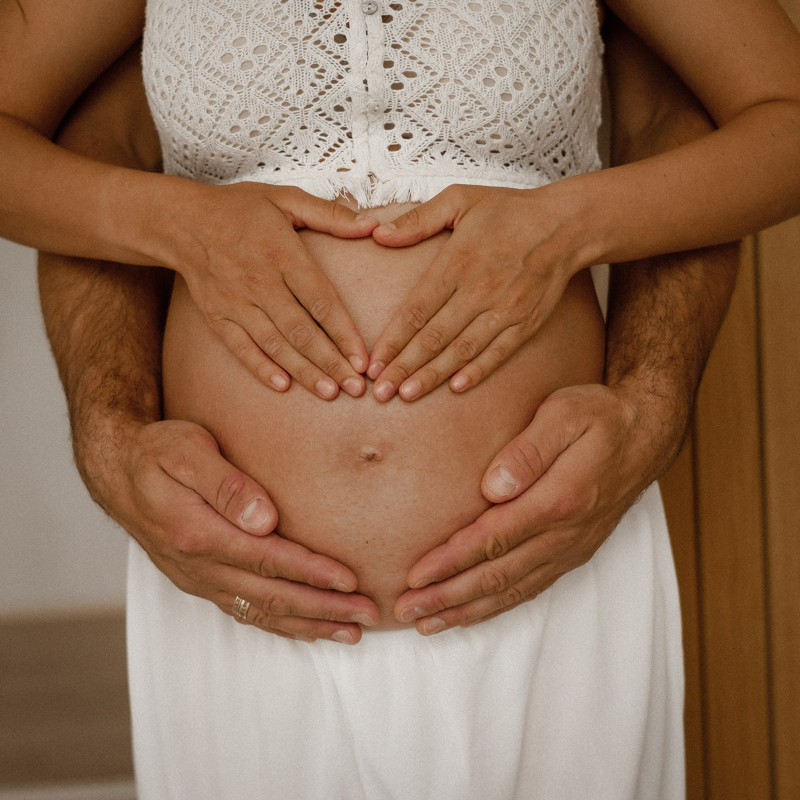 фотограф анастасия инвиш в москве, отзывы фотограф анастасия инвиш, топ фотограф москва, топ семейный фотограф москва, красивая фотосессия беременности в москве, фотосессия беременности в москве, фотосессия беременности с мужем в москве, фотосессия в светлой фотостудии в москве, топ фотограф беременности в москве, фотосессия беременности под ключ в москве, стильая фотосессия беременности в москве, нежная фотосессия беременности в москве, заказать фотосессию беременности в москве, ню фотосессия беременности в москве, фотосессия беременности на циклораме